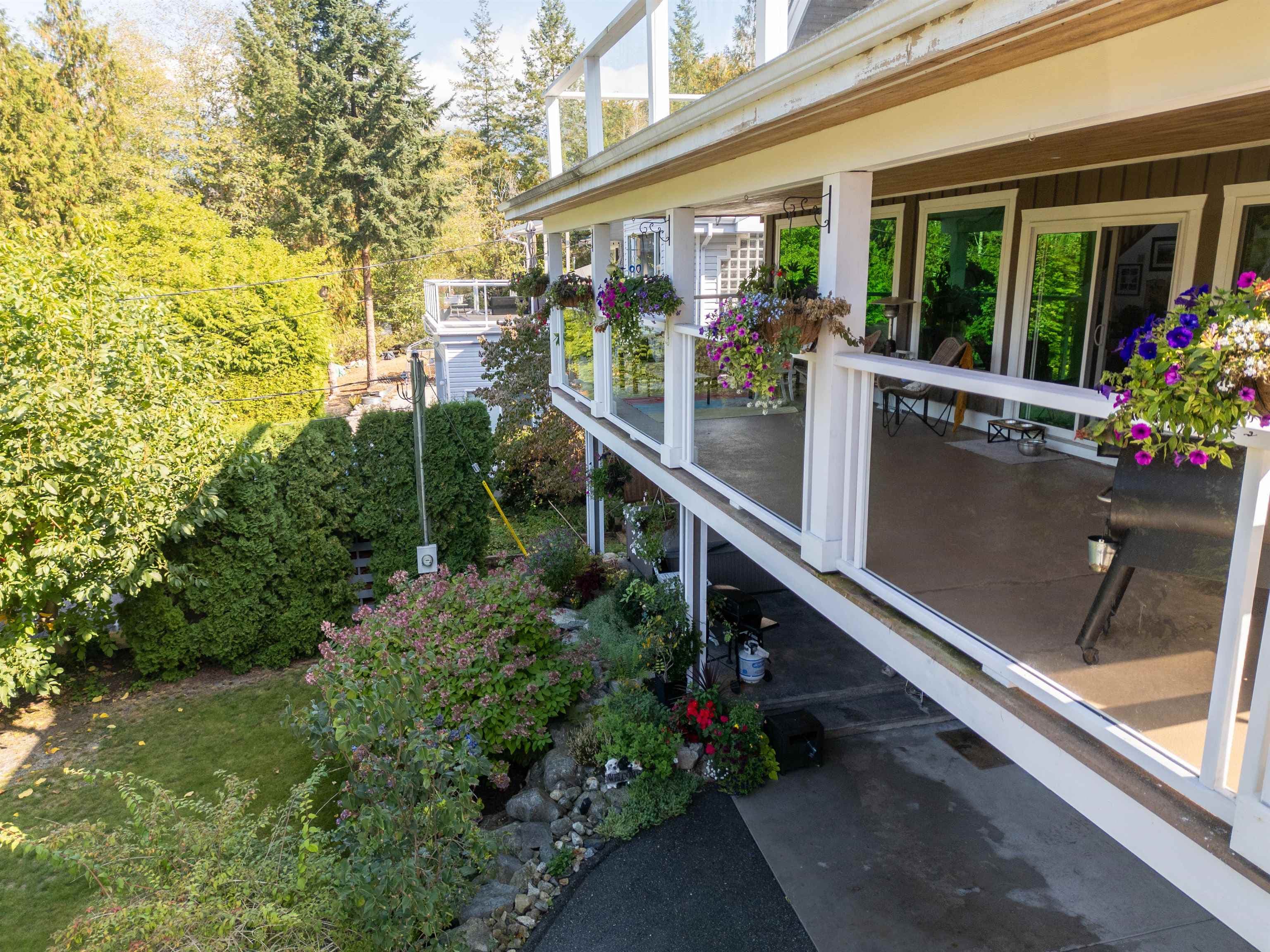 5222 Wesjac Road, Pender Harbour, V0N 2H1 — photo 2