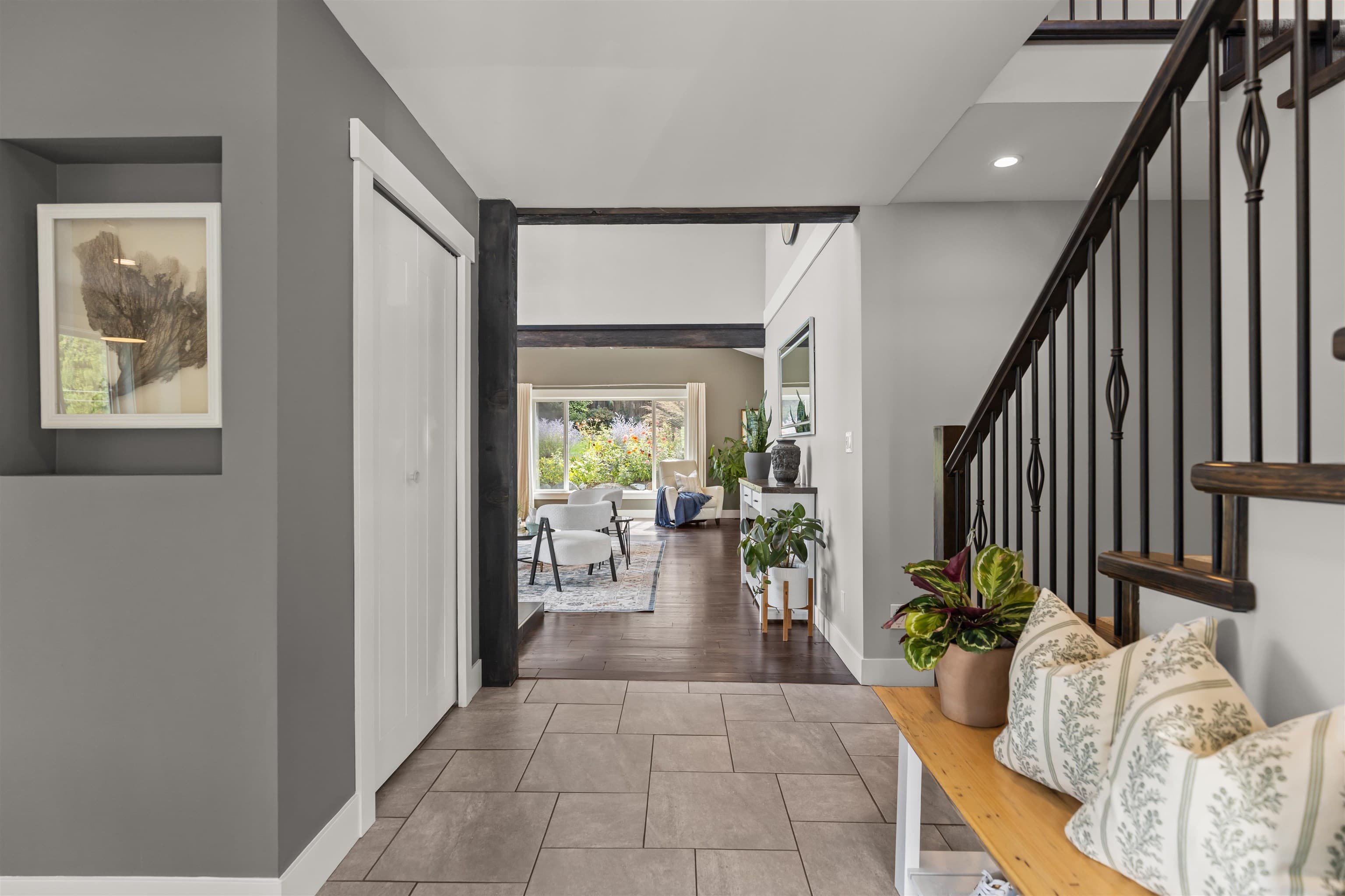 36148 Dawn Crescent, Abbotsford, V3G 1C6 — photo 3