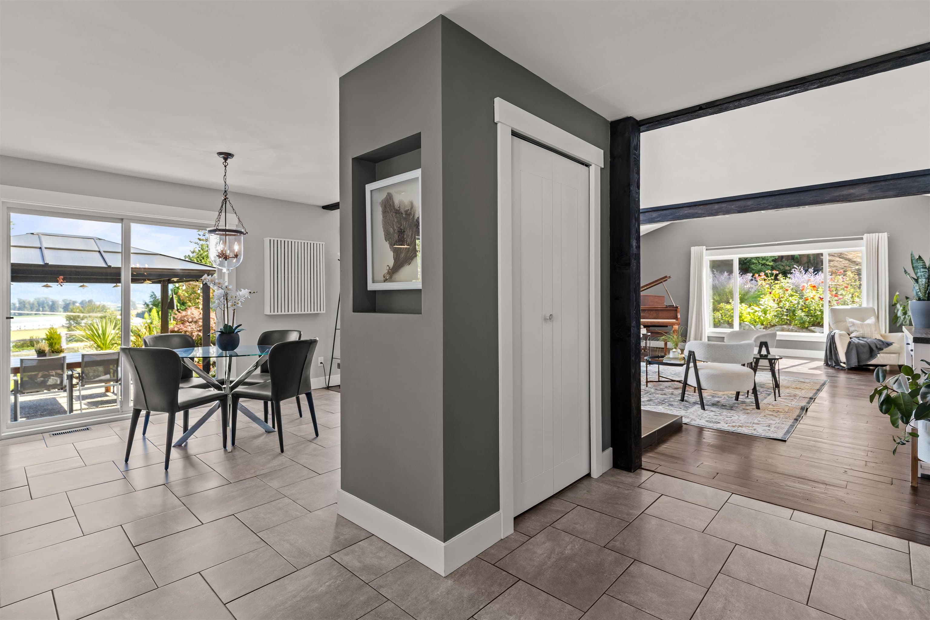 36148 Dawn Crescent, Abbotsford, V3G 1C6 — photo 4