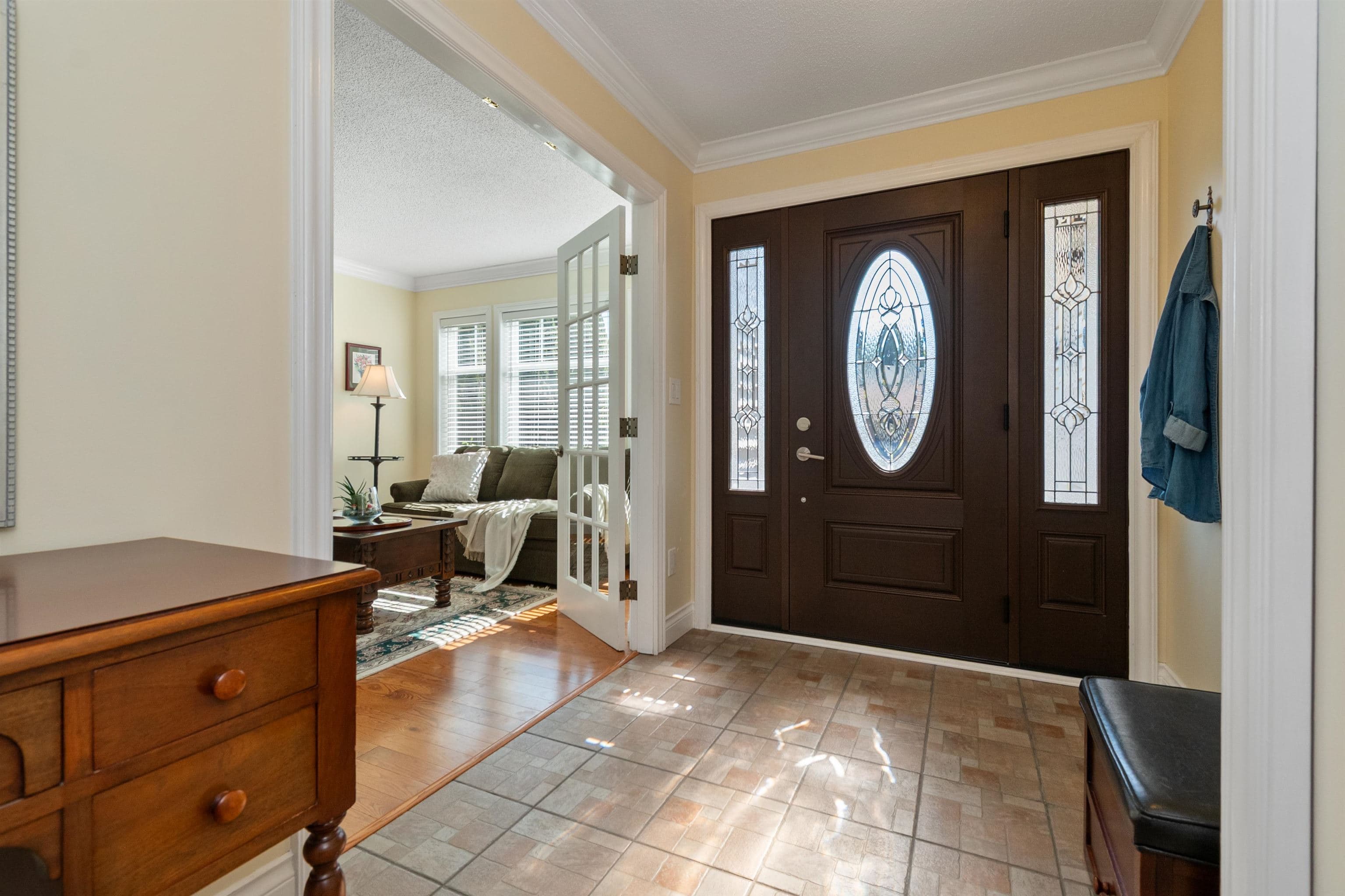 45575 Worthington Place, Chilliwack, V2R 1N6 — photo 5