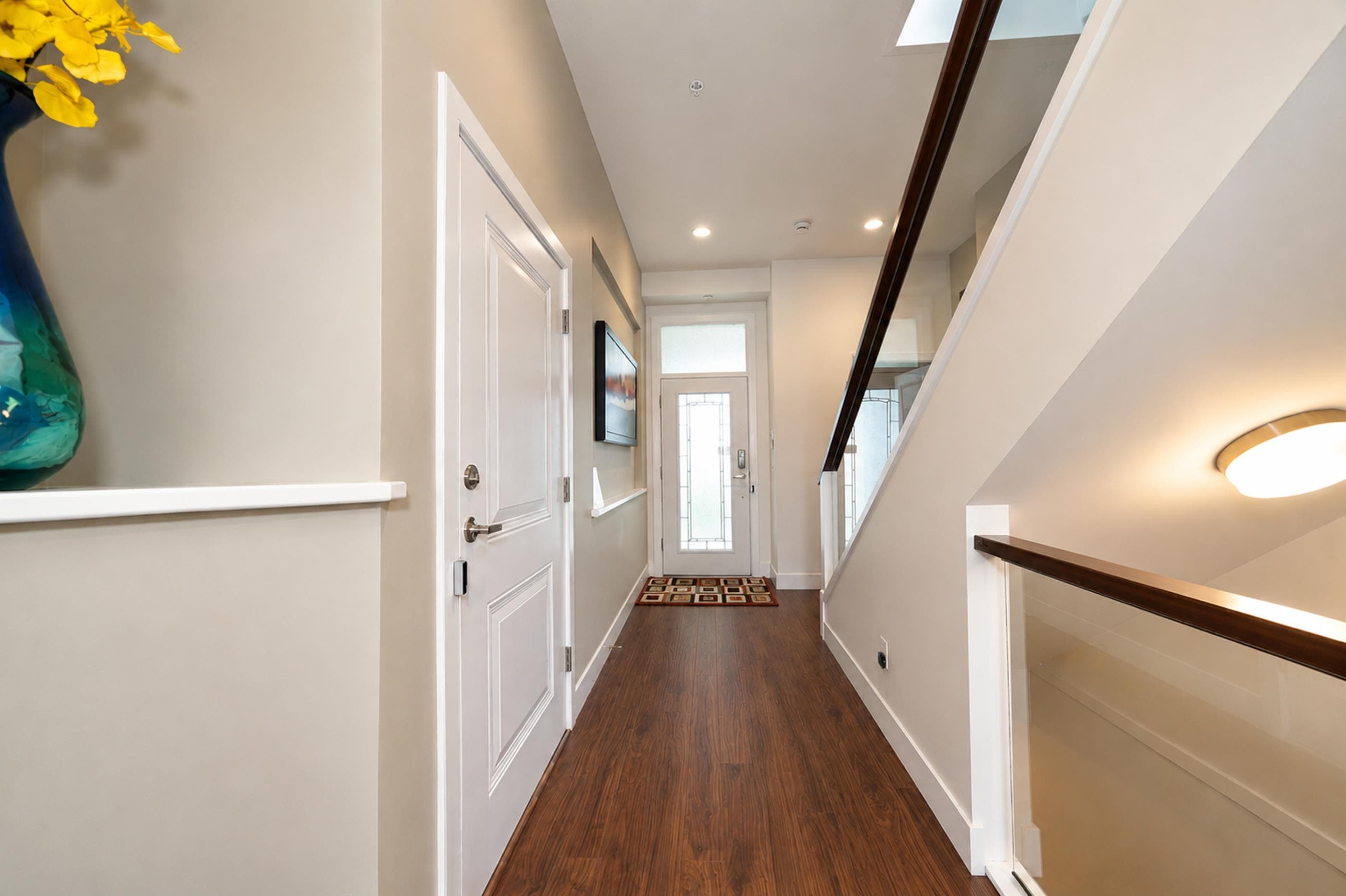 10499 Mceachern Street, Maple Ridge, V2W 0H8 — photo 4