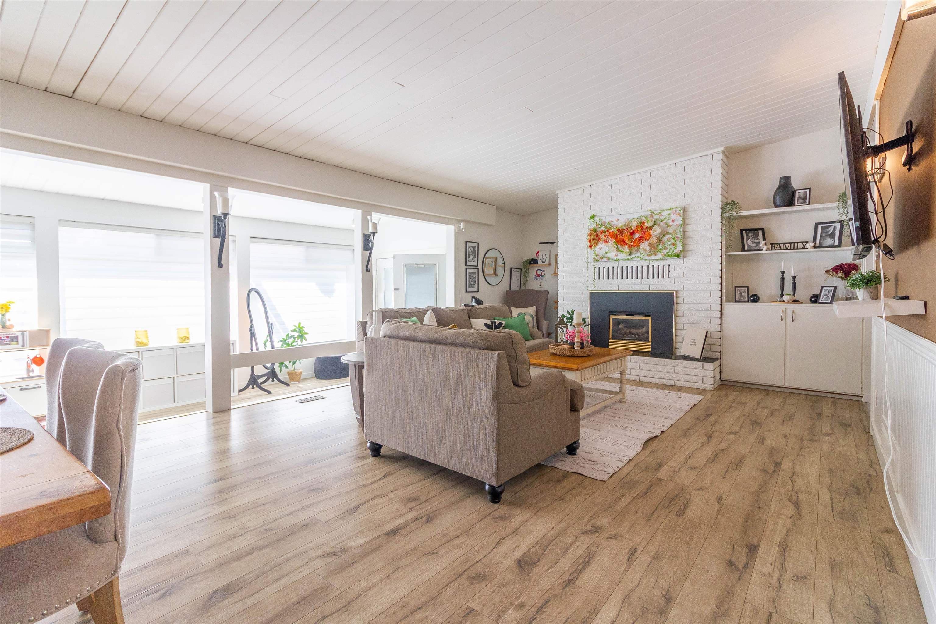 14319 55a Avenue, Surrey, V3X 1B3 — photo 5