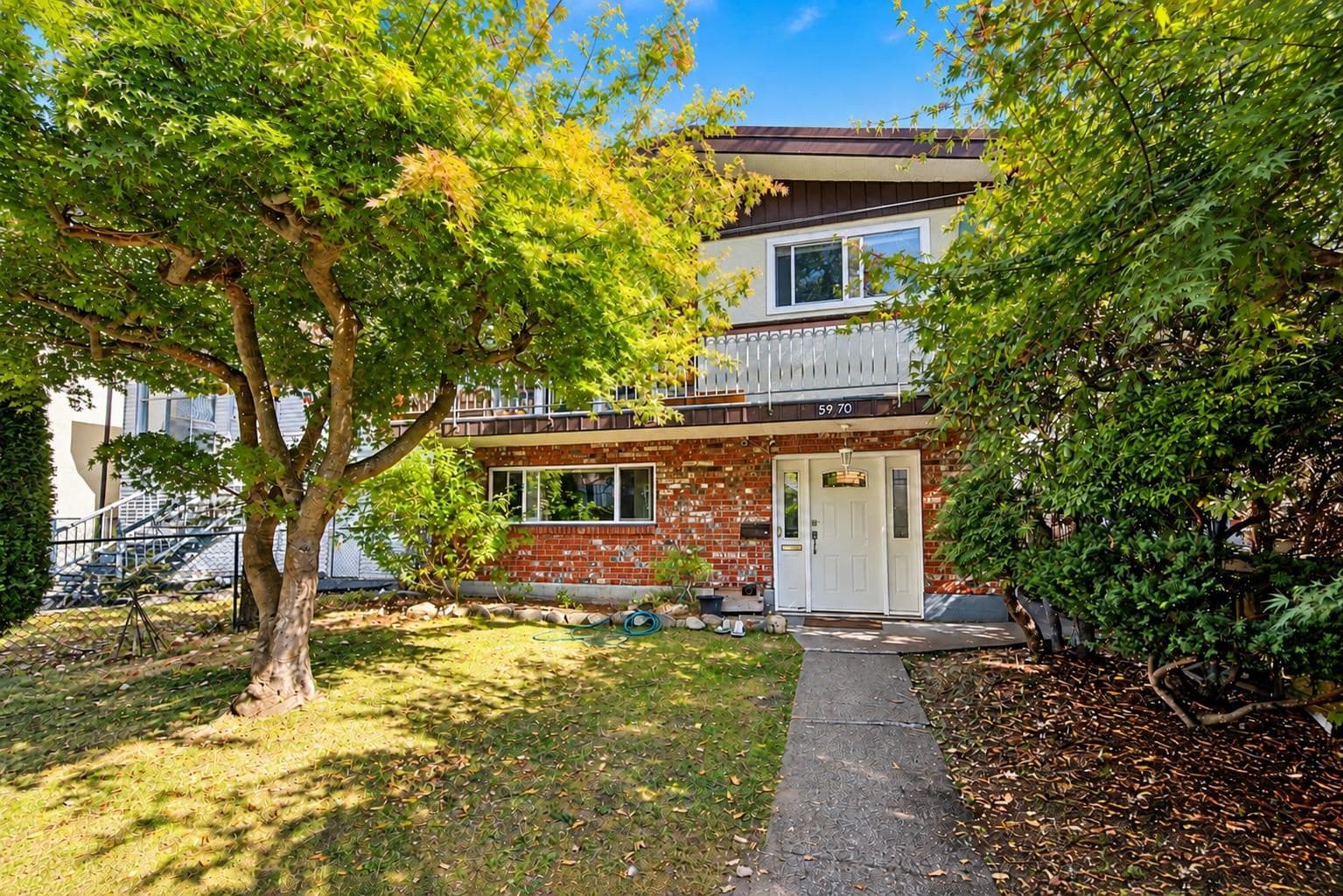 5970 Joyce Street, Vancouver, V5R 4J2 — photo 1