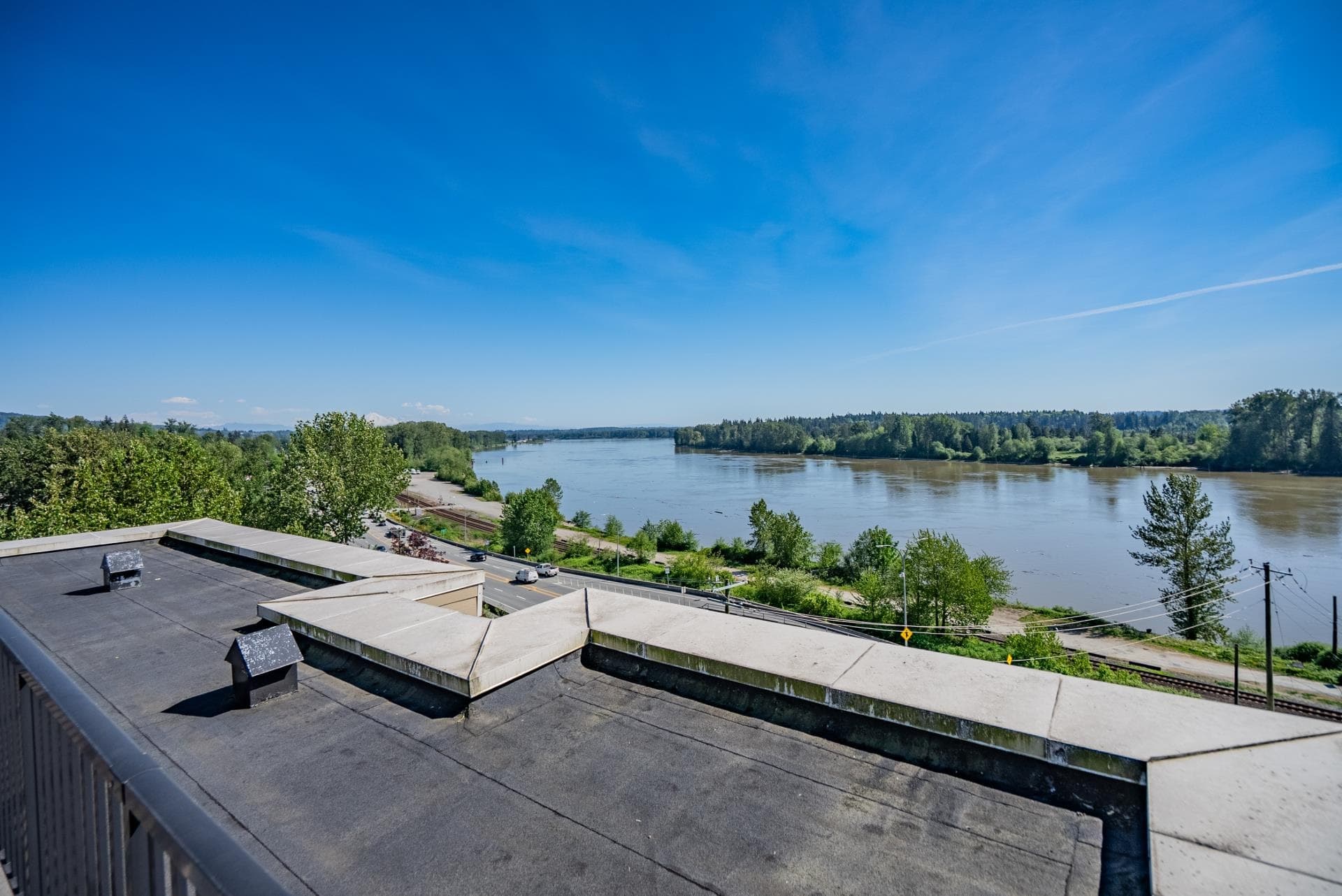 304 - 11566 224 Street, Maple Ridge, V2X 9C9 — photo 1