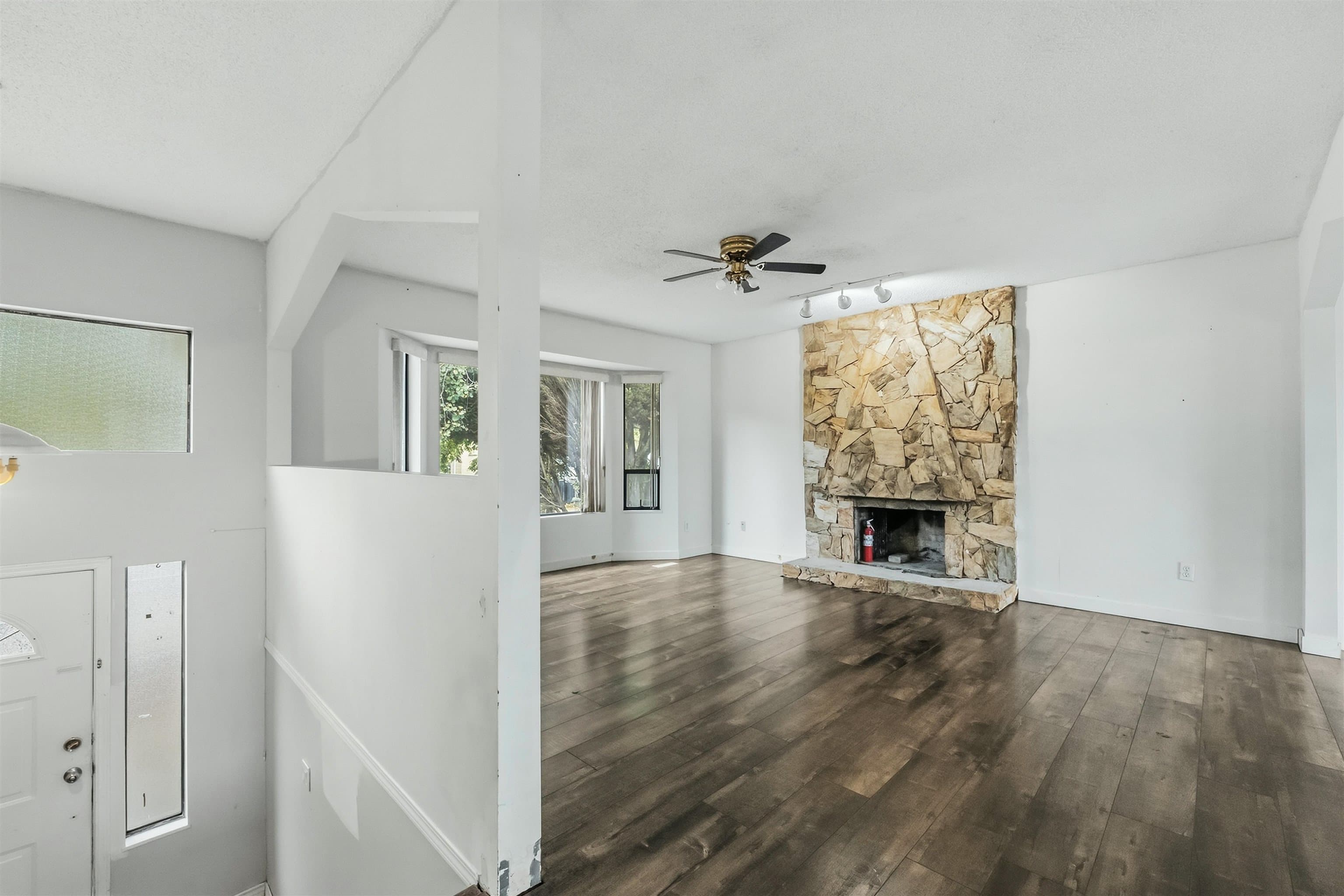 7258 140a Street, Surrey, V3W 7N4 — photo 2