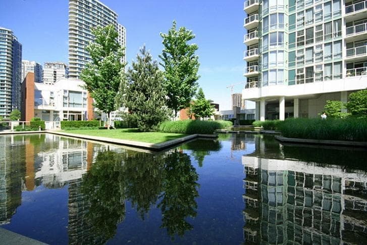 1005 - 193 Aquarius Mews, Vancouver, V6Z 2Y3 — photo 4