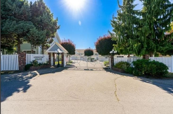 202 - 9109 154 Street, Surrey, V3R 9G8 — photo 5