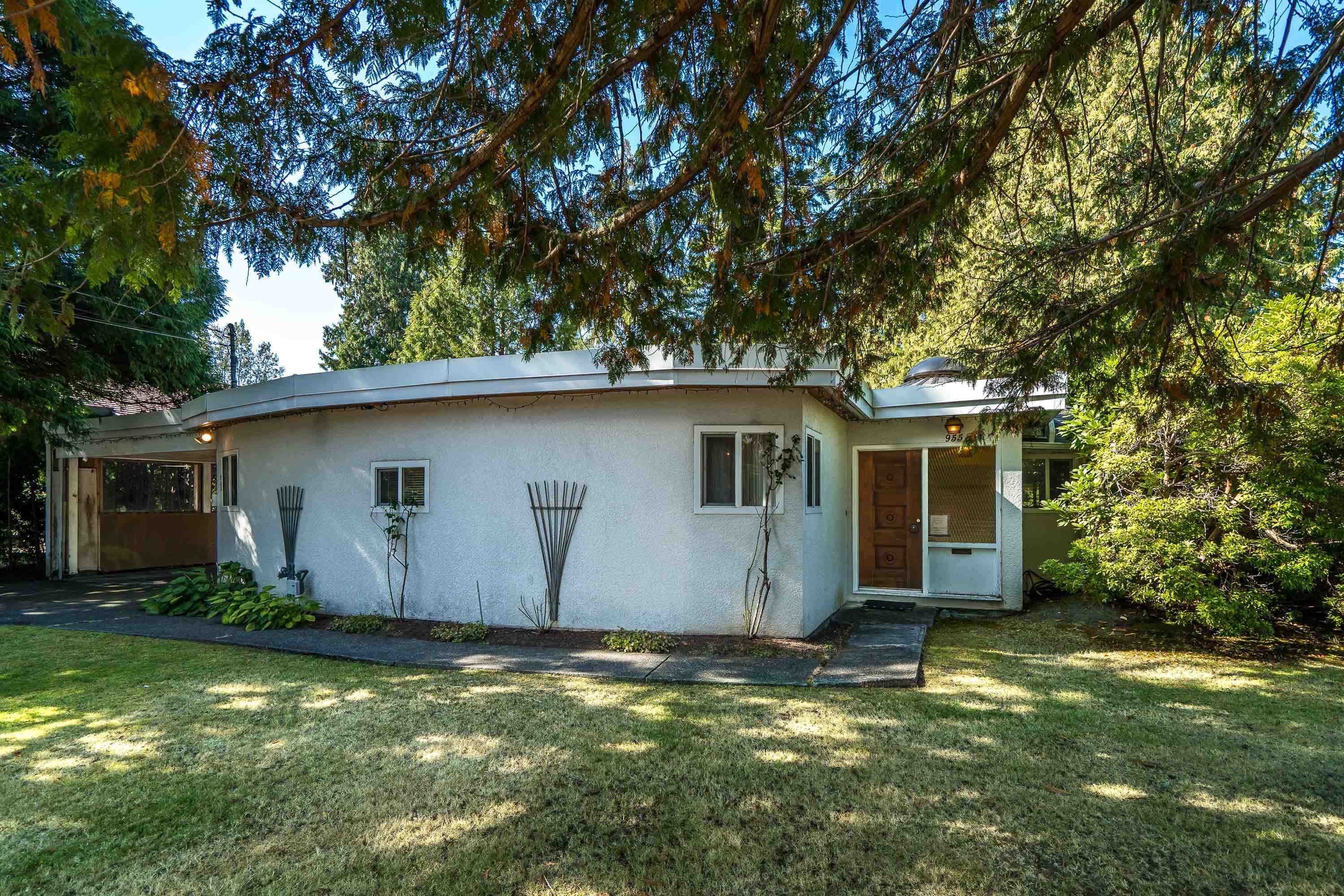955 50b Street, Delta, V4M 2V8 — photo 2