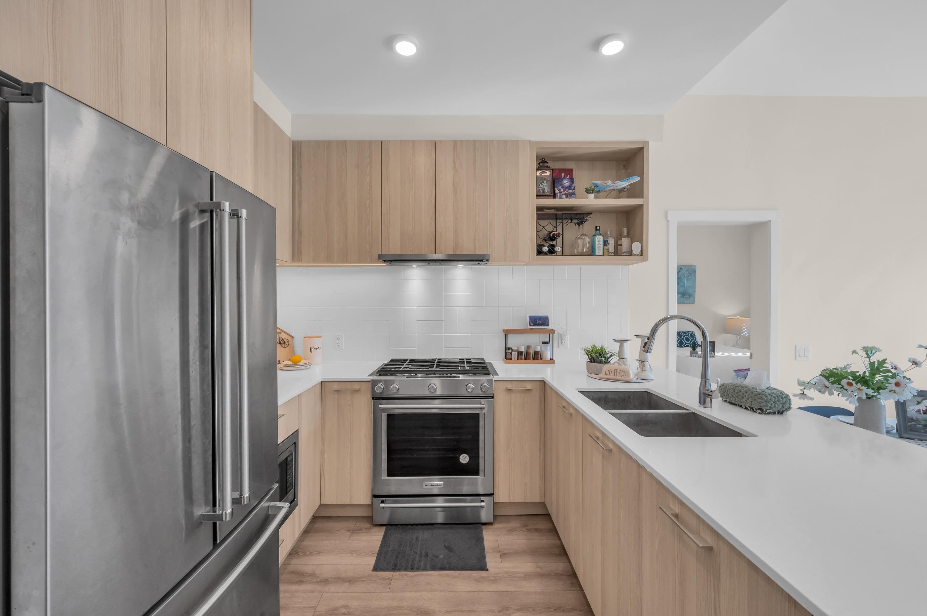 402 - 721 Anskar Court, Coquitlam, V3J 0L4 — photo 3