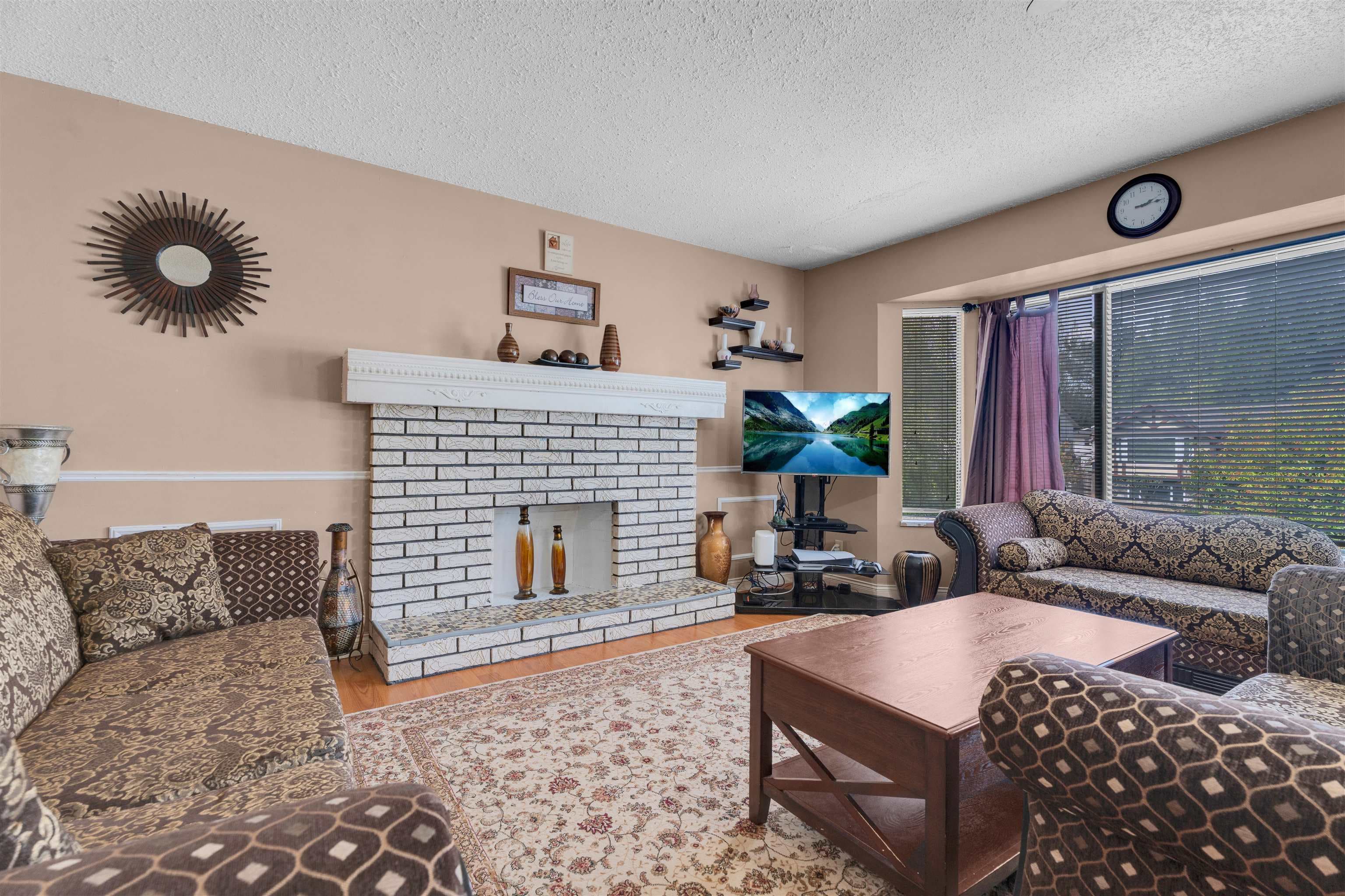14110 72a Avenue, Surrey, V3W 7M7 — photo 2