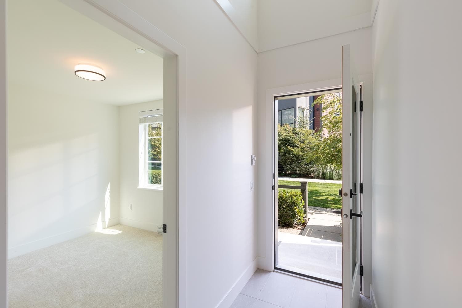 38006 Fairwater Place, Squamish, V8B 2A1 — photo 2