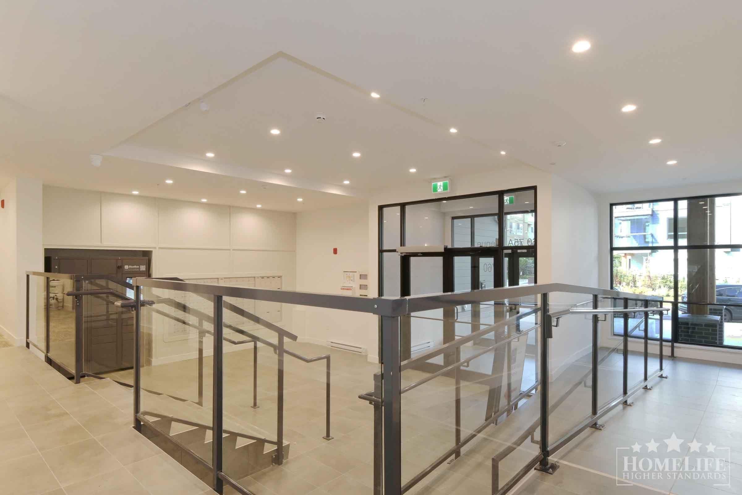 319 - 13760 75a Avenue, Surrey, V3W 3W5 — photo 3