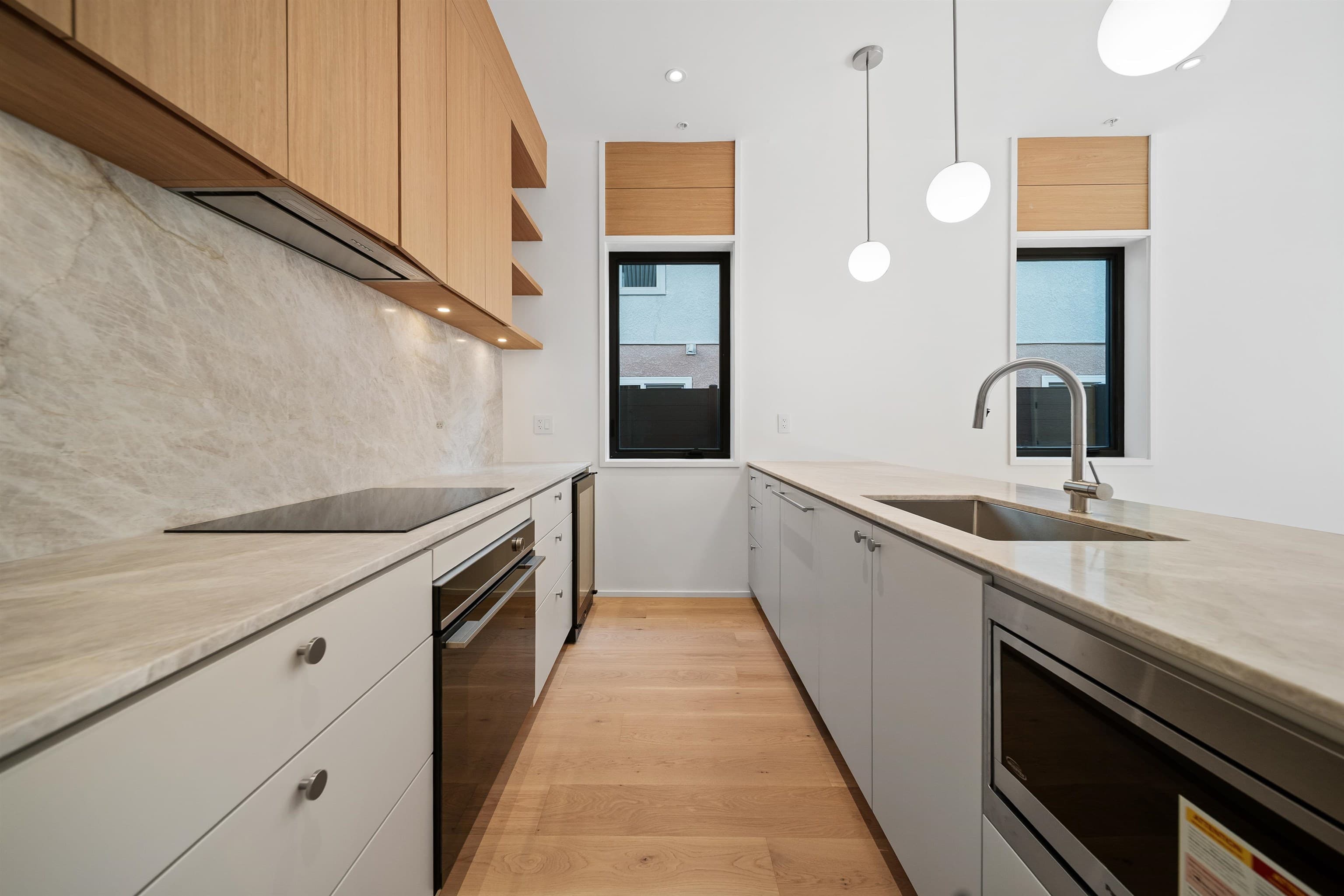 3 - 164 E 38th Avenue, Vancouver, V5W 1H1 — photo 5