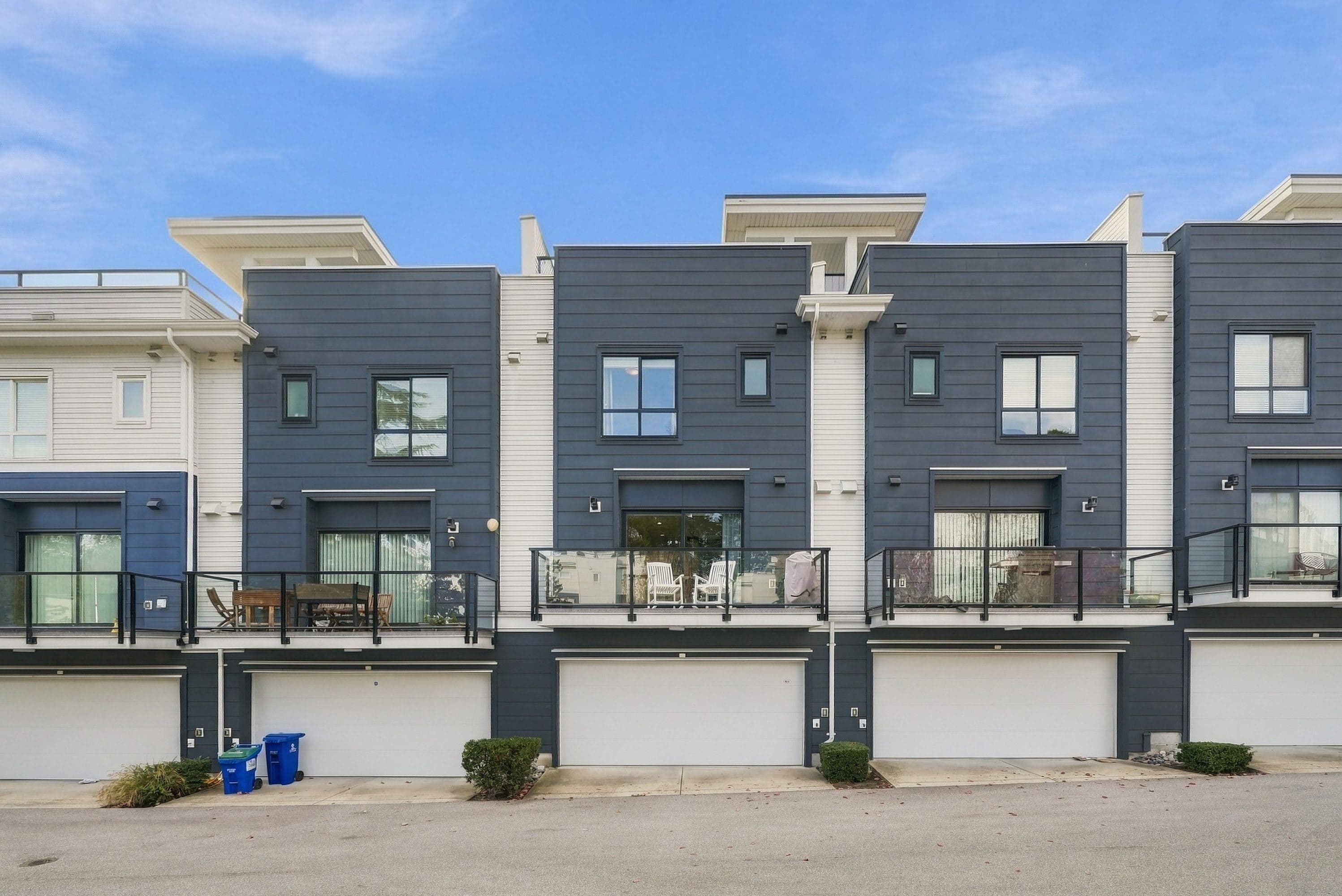 202 - 2277 Oak Meadows Drive, Surrey, V3Z 0W6 — photo 2
