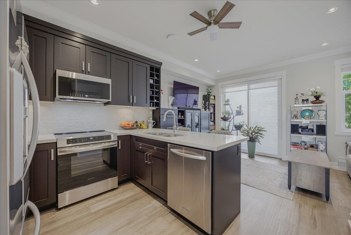 19 - 16458 23a Avenue, Surrey, V3Z 0L9 — photo 2