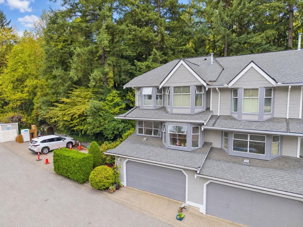 9293 Goldhurst Terrace, Burnaby, V5A 4P3 — photo 2
