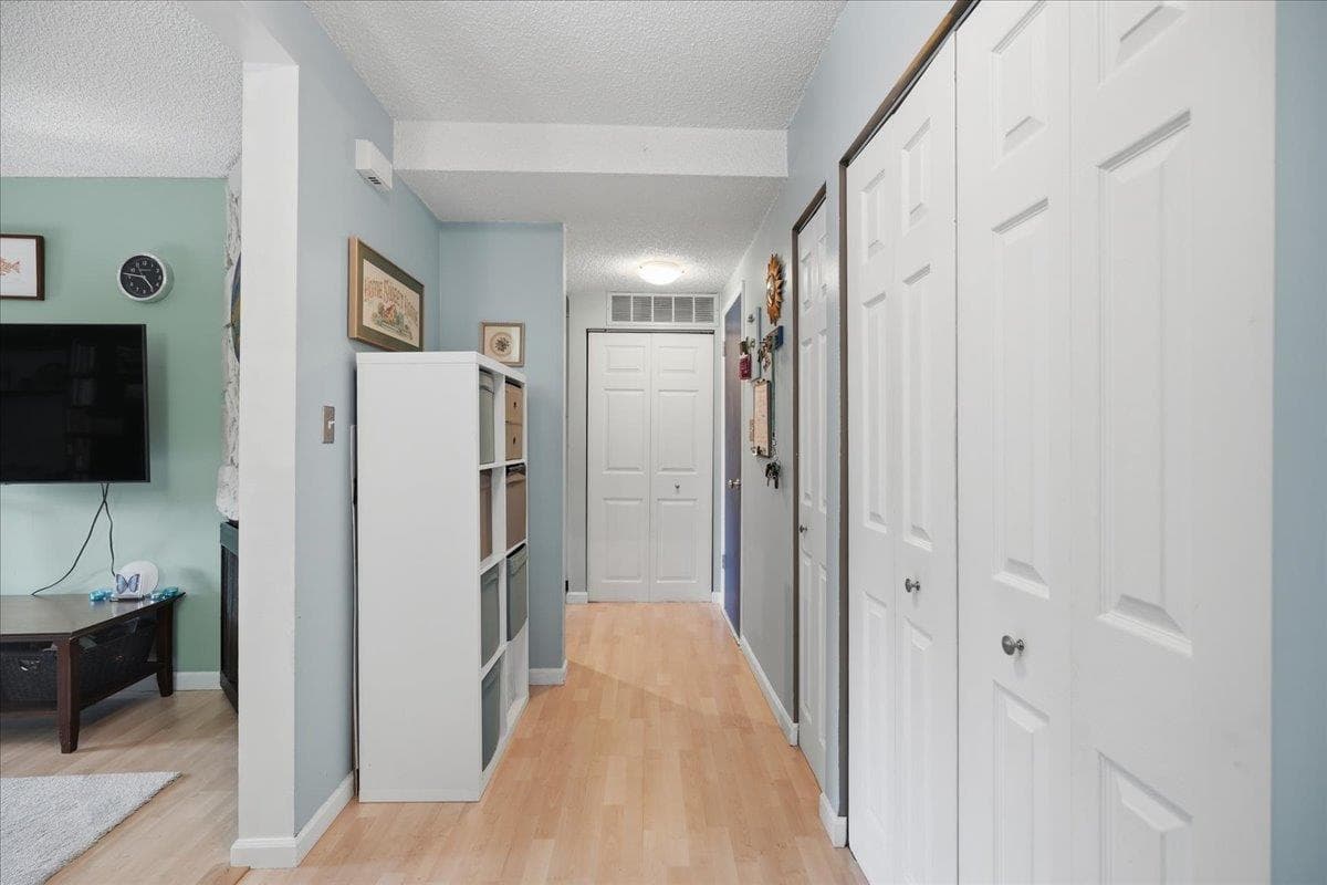8940 Centaurus Circle, Burnaby, V3J 1C1 — photo 3