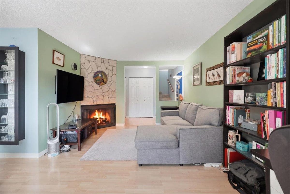 8940 Centaurus Circle, Burnaby, V3J 1C1 — photo 5