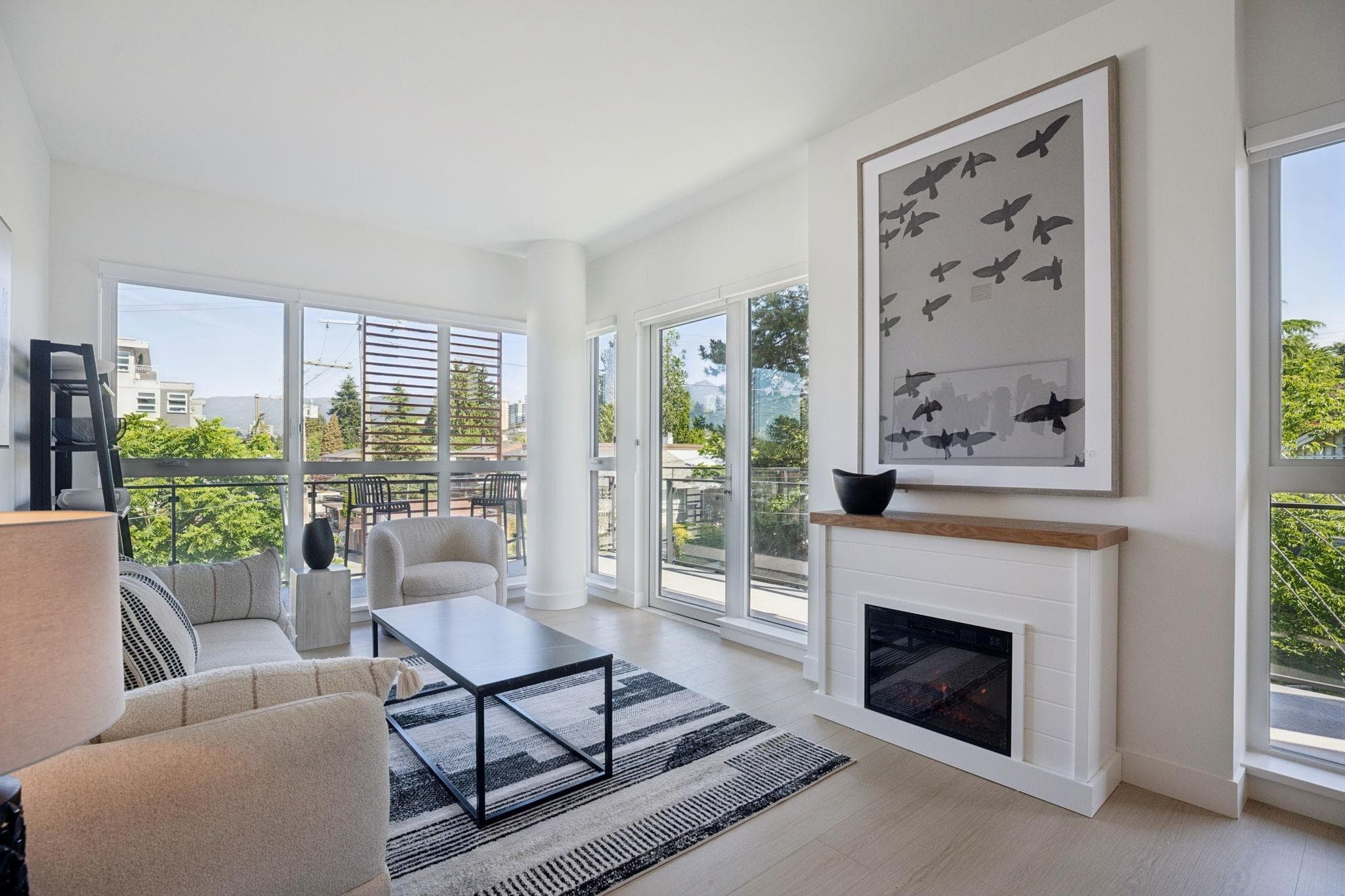 321 - 422 E 3rd Street, North Vancouver