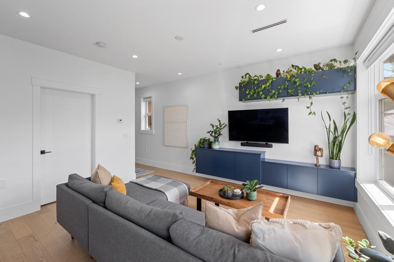 5867 Battison Street, Vancouver, V5R 4M7 — photo 4