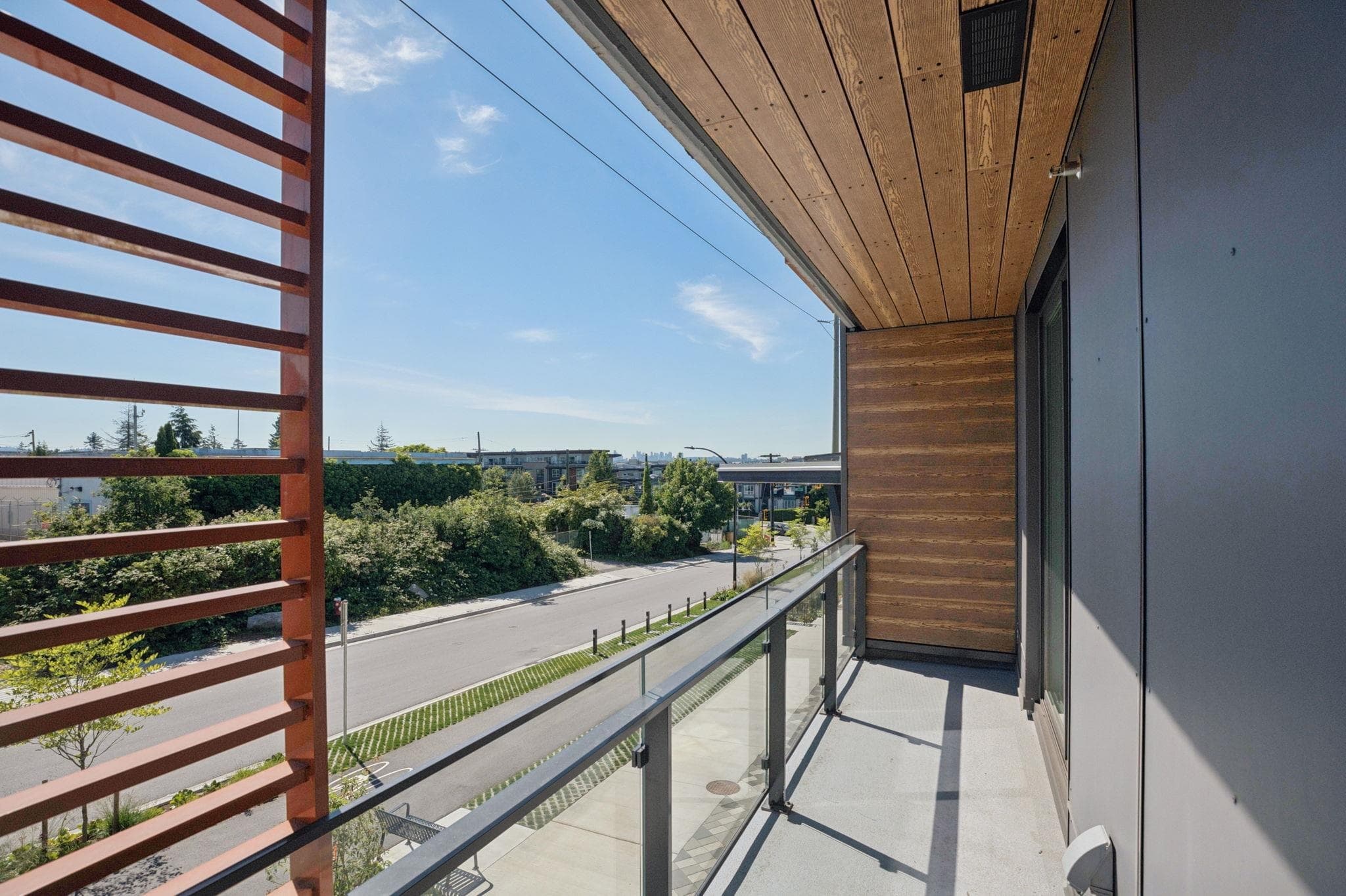 204 - 333 St. Davids Avenue, North Vancouver, V7L 3N7 — photo 4