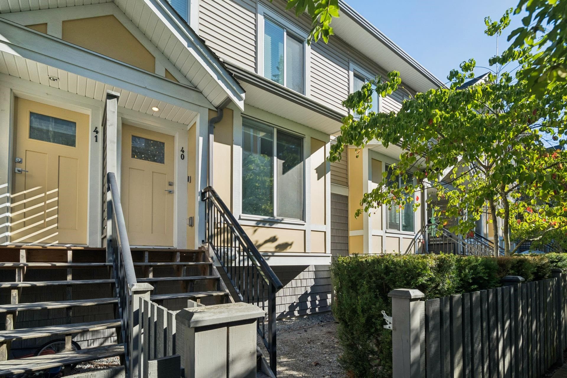 40 - 9718 161a Street, Surrey