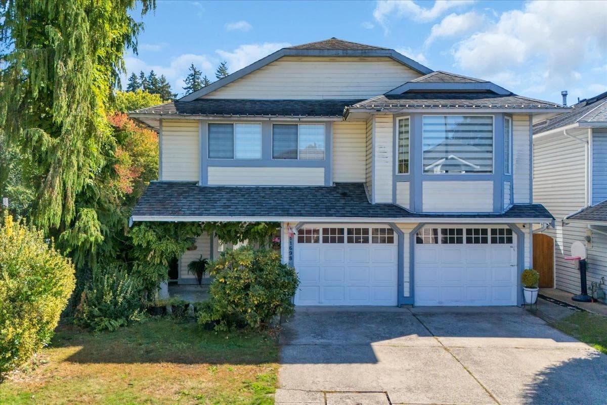 11698 206a Street, Maple Ridge, V2X 0X8 — photo 1