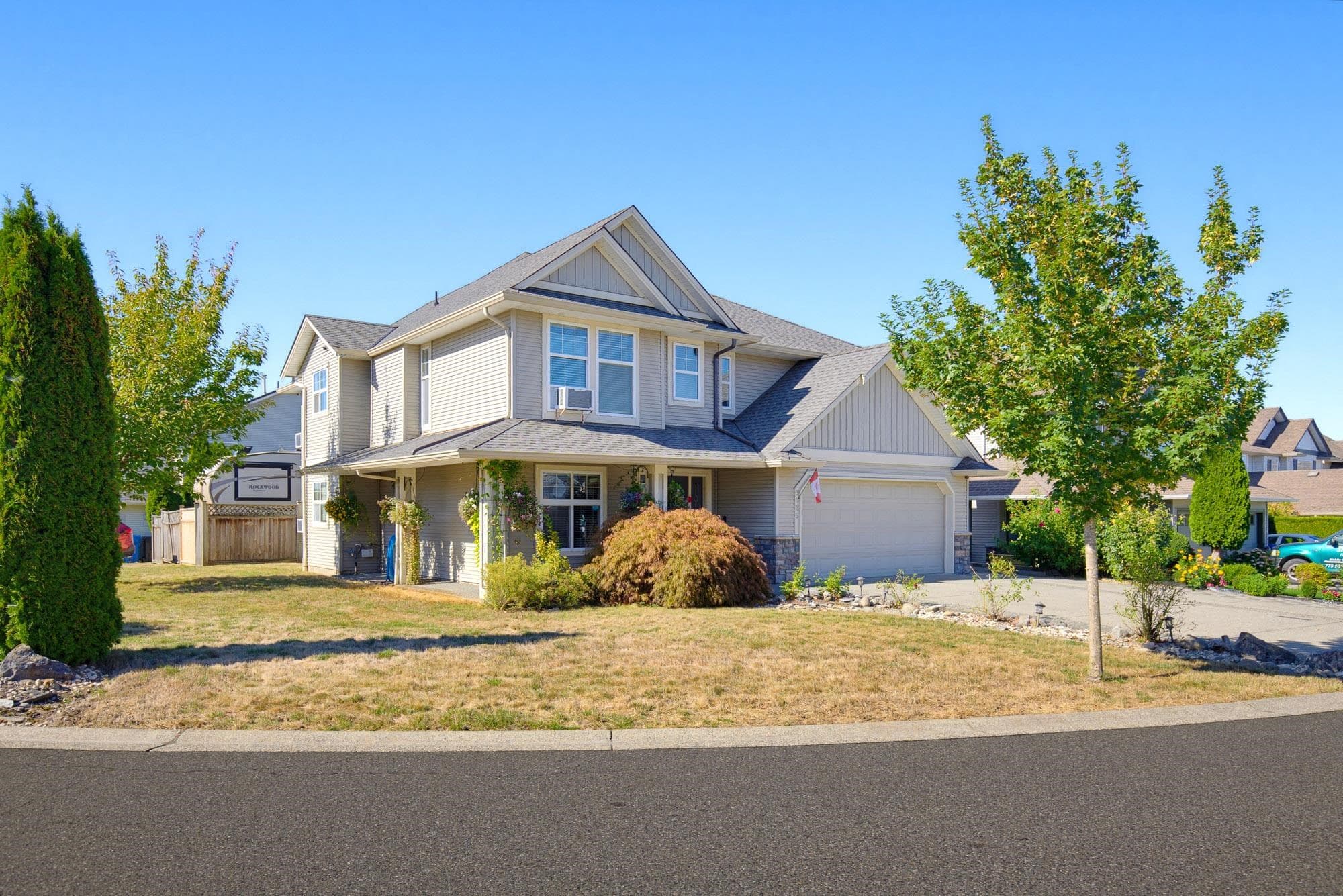 3625 Heritage Drive, Abbotsford, V2T 6X8 — photo 2
