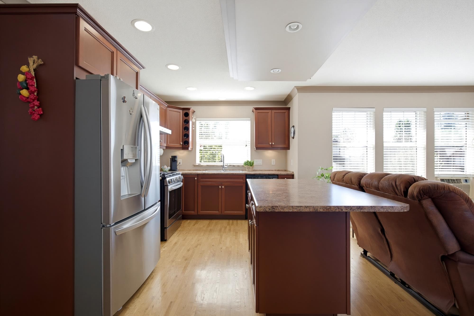 3625 Heritage Drive, Abbotsford, V2T 6X8 — photo 3