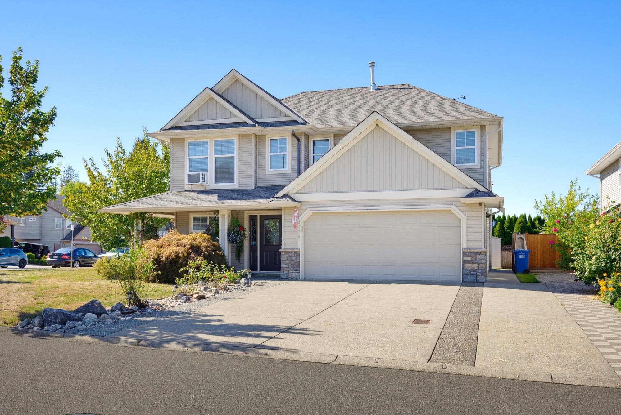 3625 Heritage Drive, Abbotsford, V2T 6X8 — photo 1