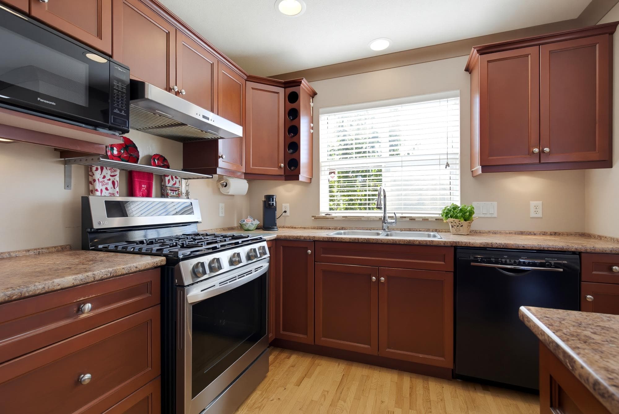 3625 Heritage Drive, Abbotsford, V2T 6X8 — photo 5