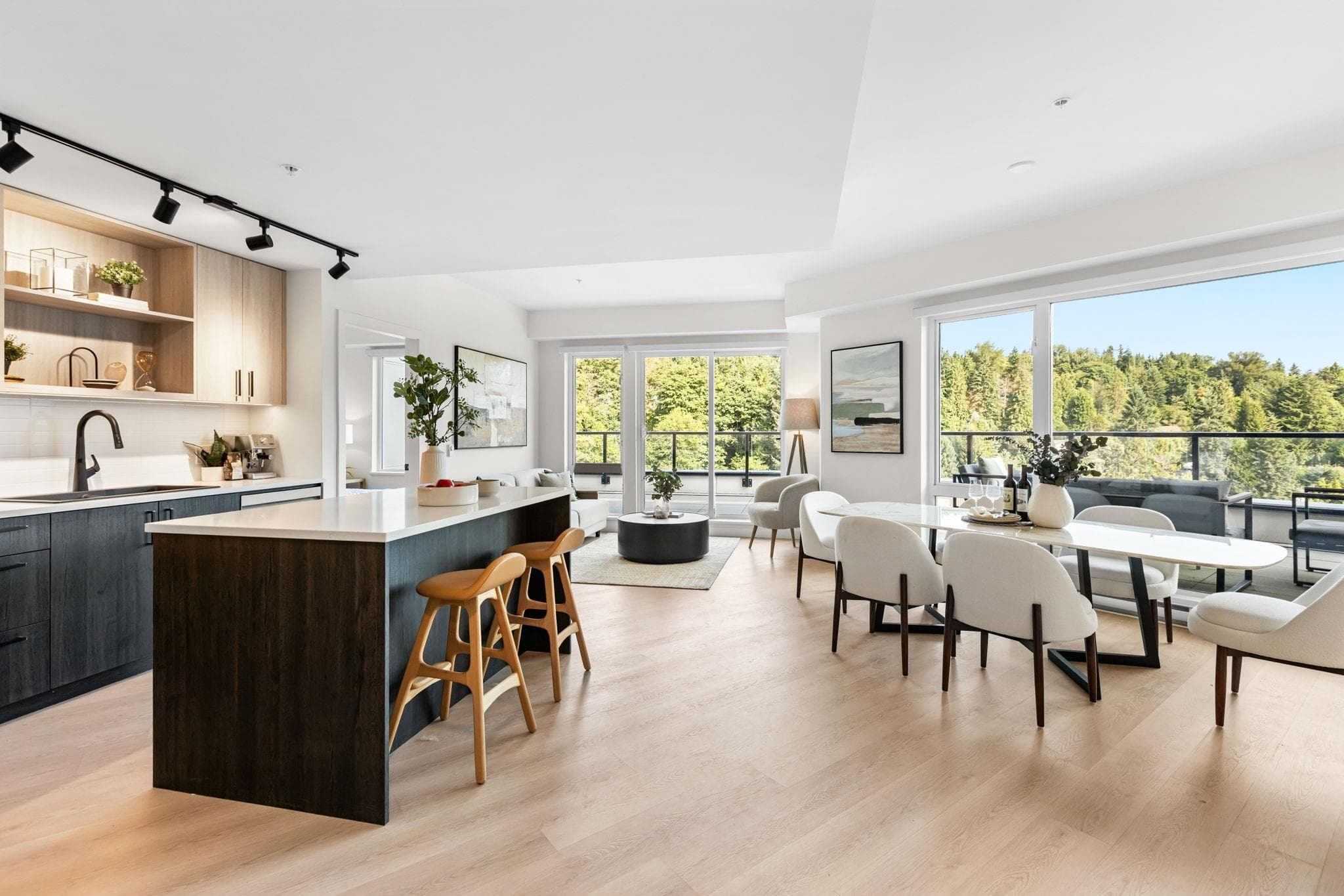 PH604 - 1100 Clarke Road, Port Moody, V3H 0N3 — photo 3