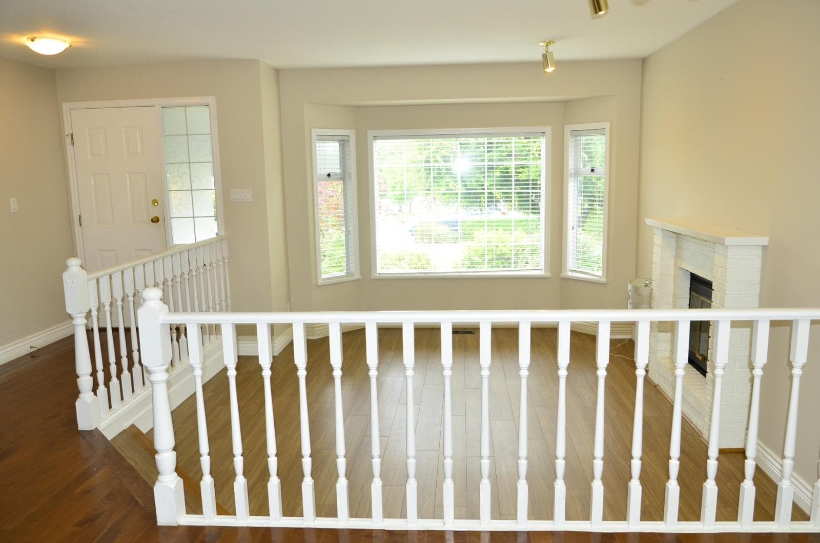 14645 18 Avenue, Surrey, V4A 7R3 — photo 2