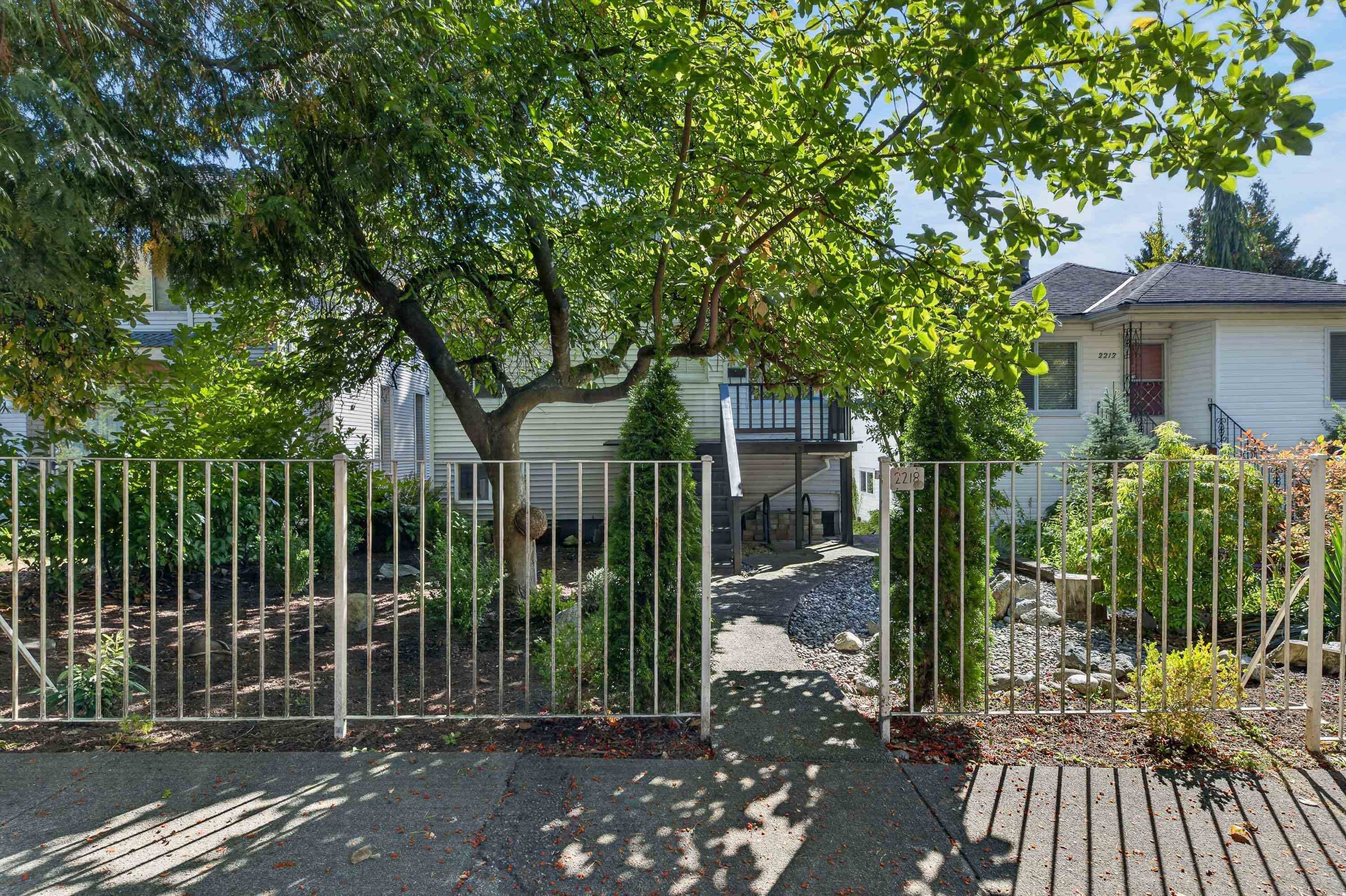 2218 E 11th Avenue, Vancouver, V5N 1Z6 — photo 2