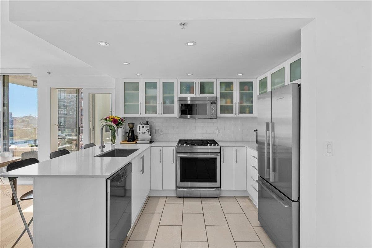 2303 - 1225 Richards Street, Vancouver, V6B 1E6 — photo 5