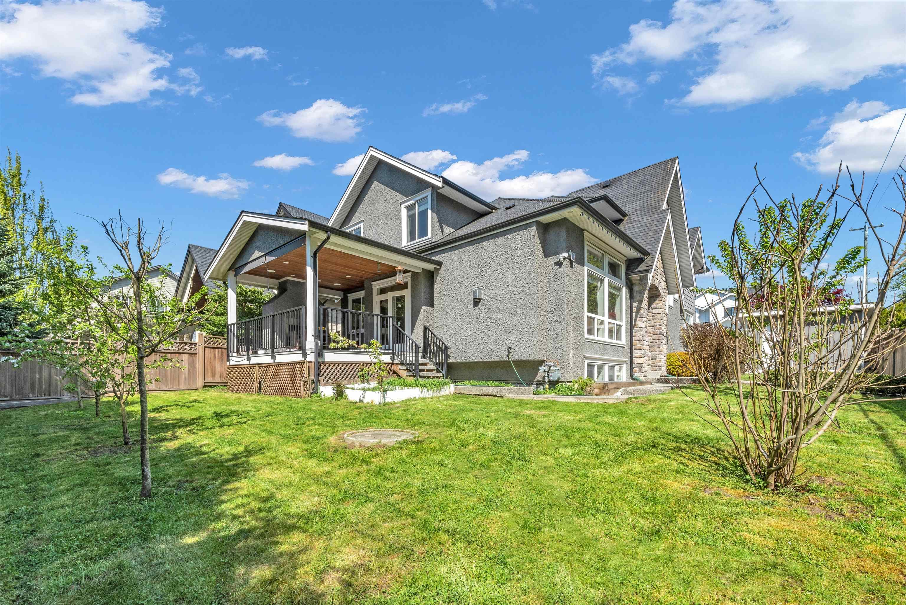 16329 8 Avenue, Surrey, V4A 1A3 — photo 3