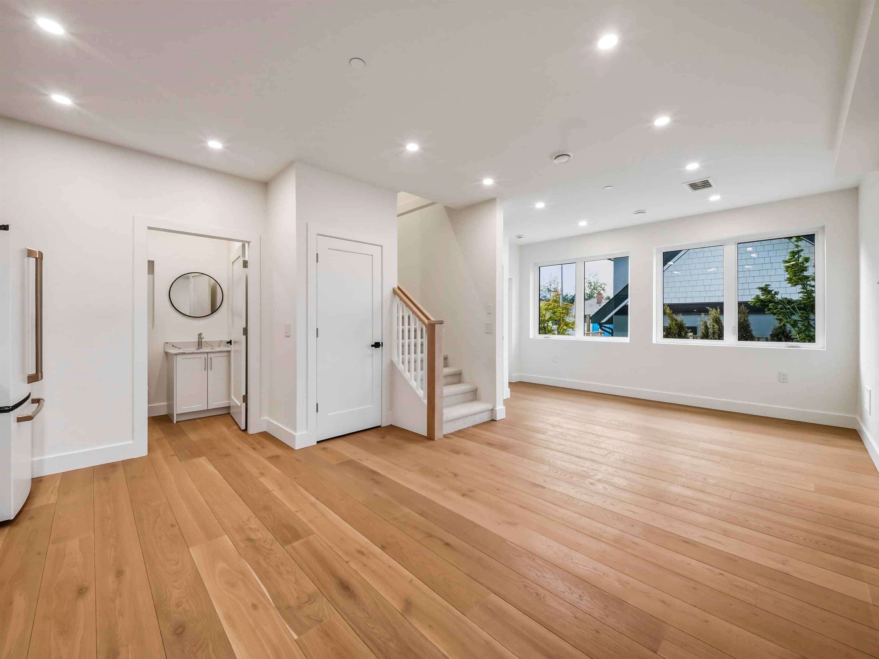 2 - 2339 Parker Street, Vancouver, V5L 2M2 — photo 4