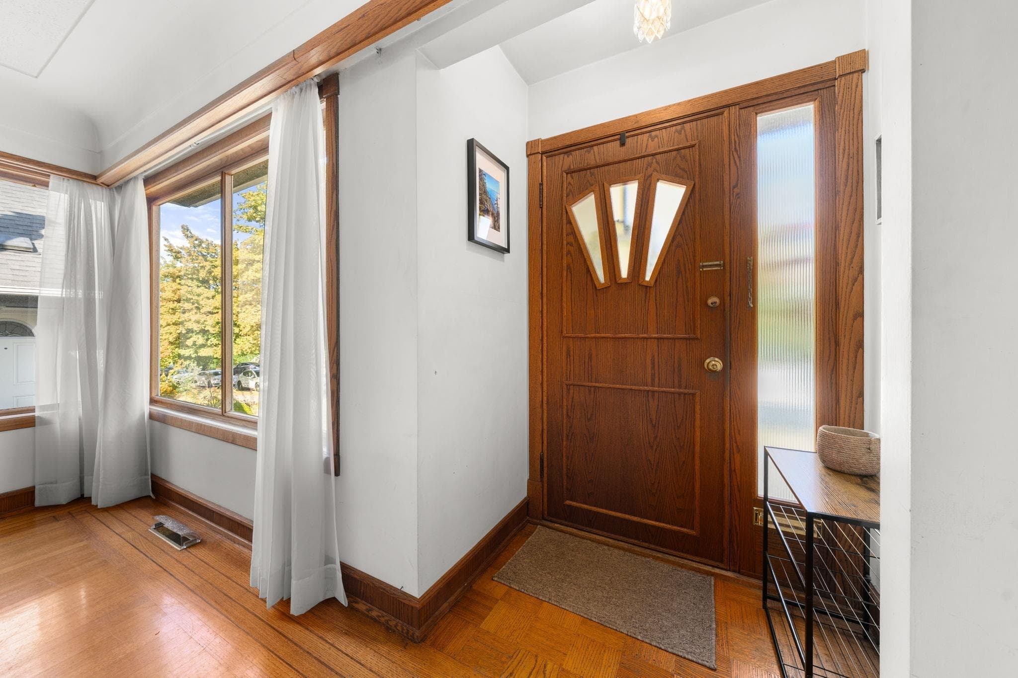 2554 Adanac Street, Vancouver, V5K 2M5 — photo 3