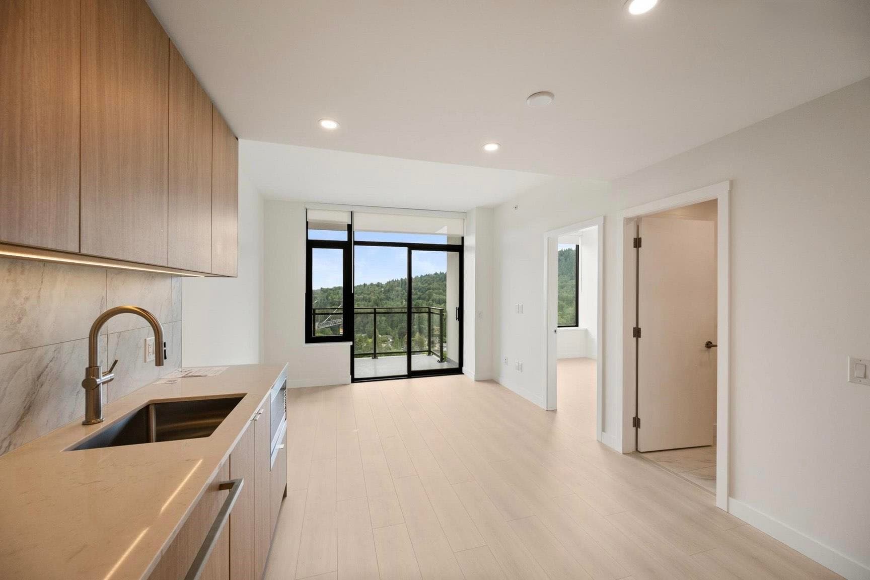 2XXX - 626 Claremont Street, Coquitlam, V3J 0T1 — photo 2