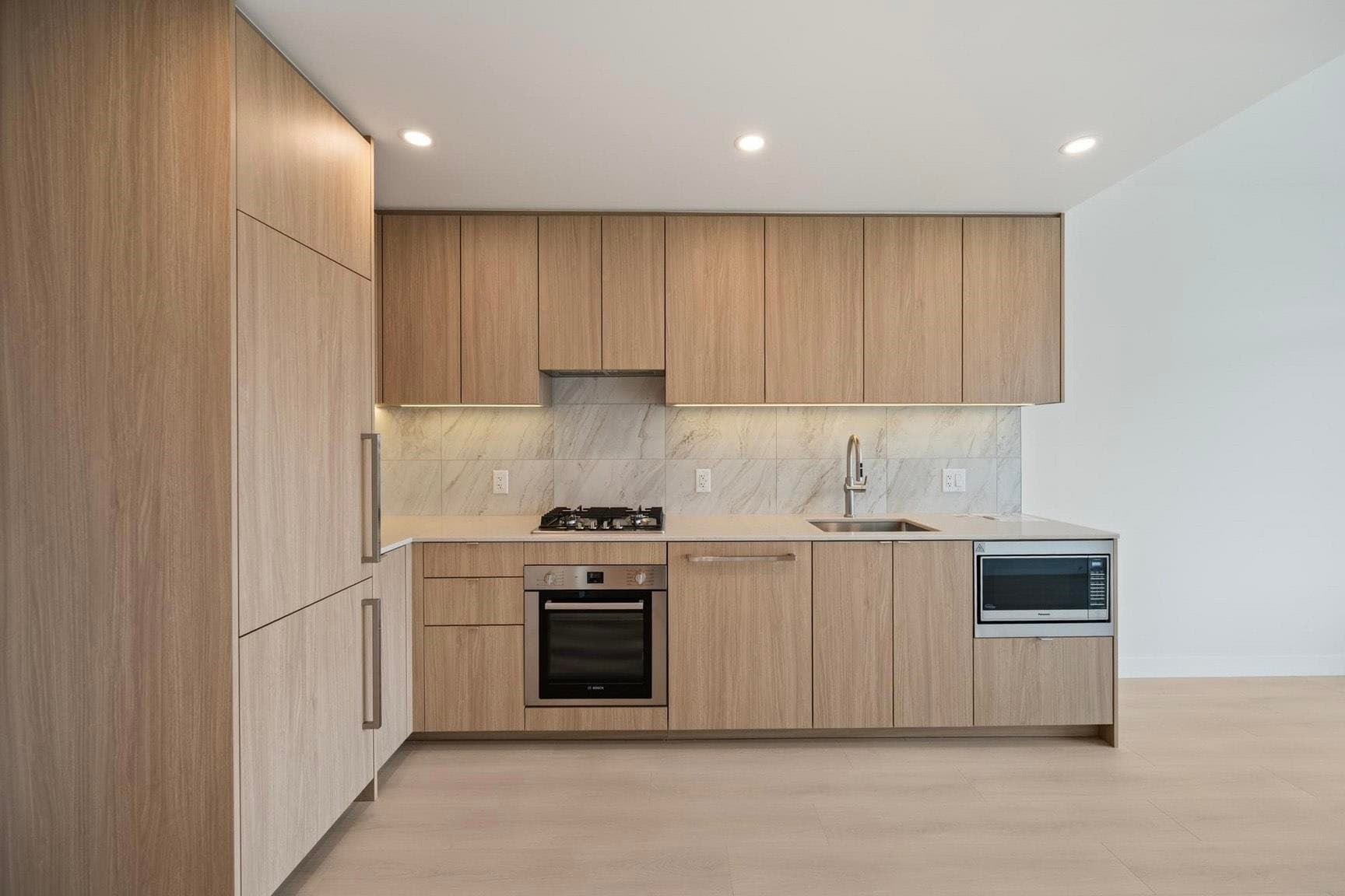 2XXX - 626 Claremont Street, Coquitlam, V3J 0T1 — photo 3