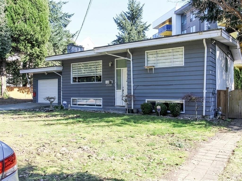 2558 Lakeview Crescent, Abbotsford