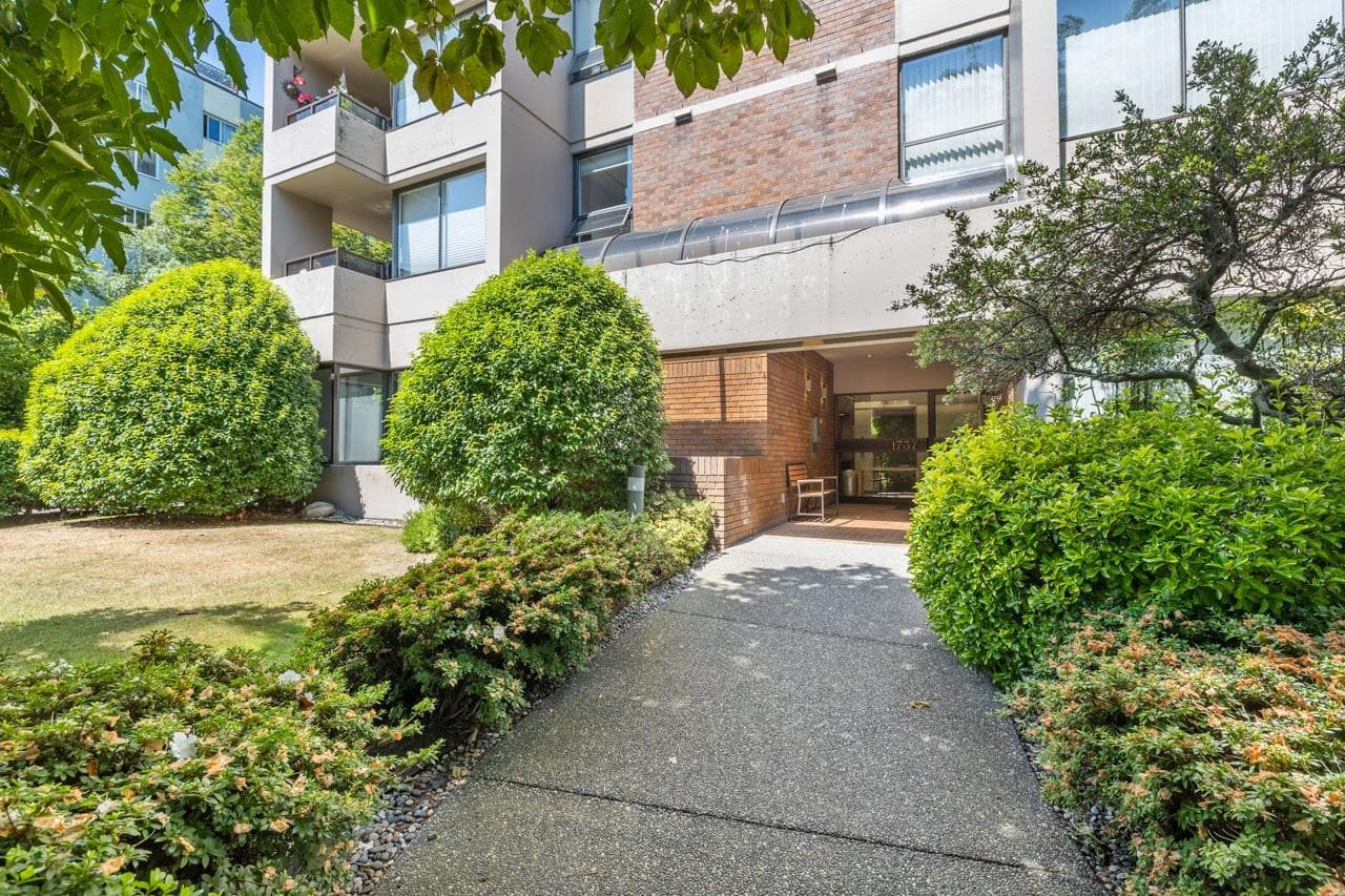 1737 Duchess Avenue, West Vancouver, V7V 1P8 — photo 3