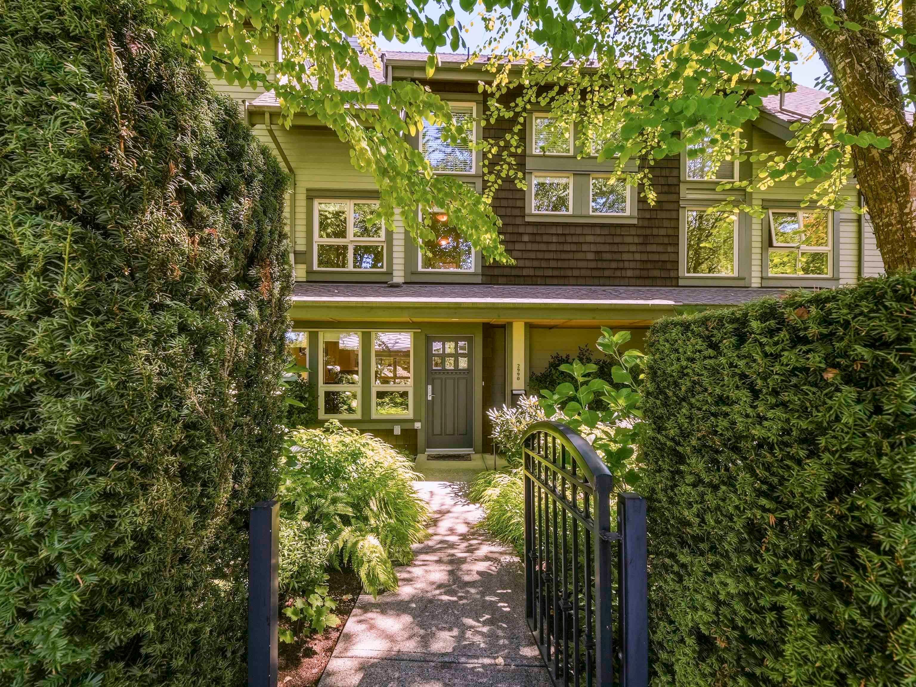 2990 Chesterfield Avenue, North Vancouver, V7N 3M6 — photo 2
