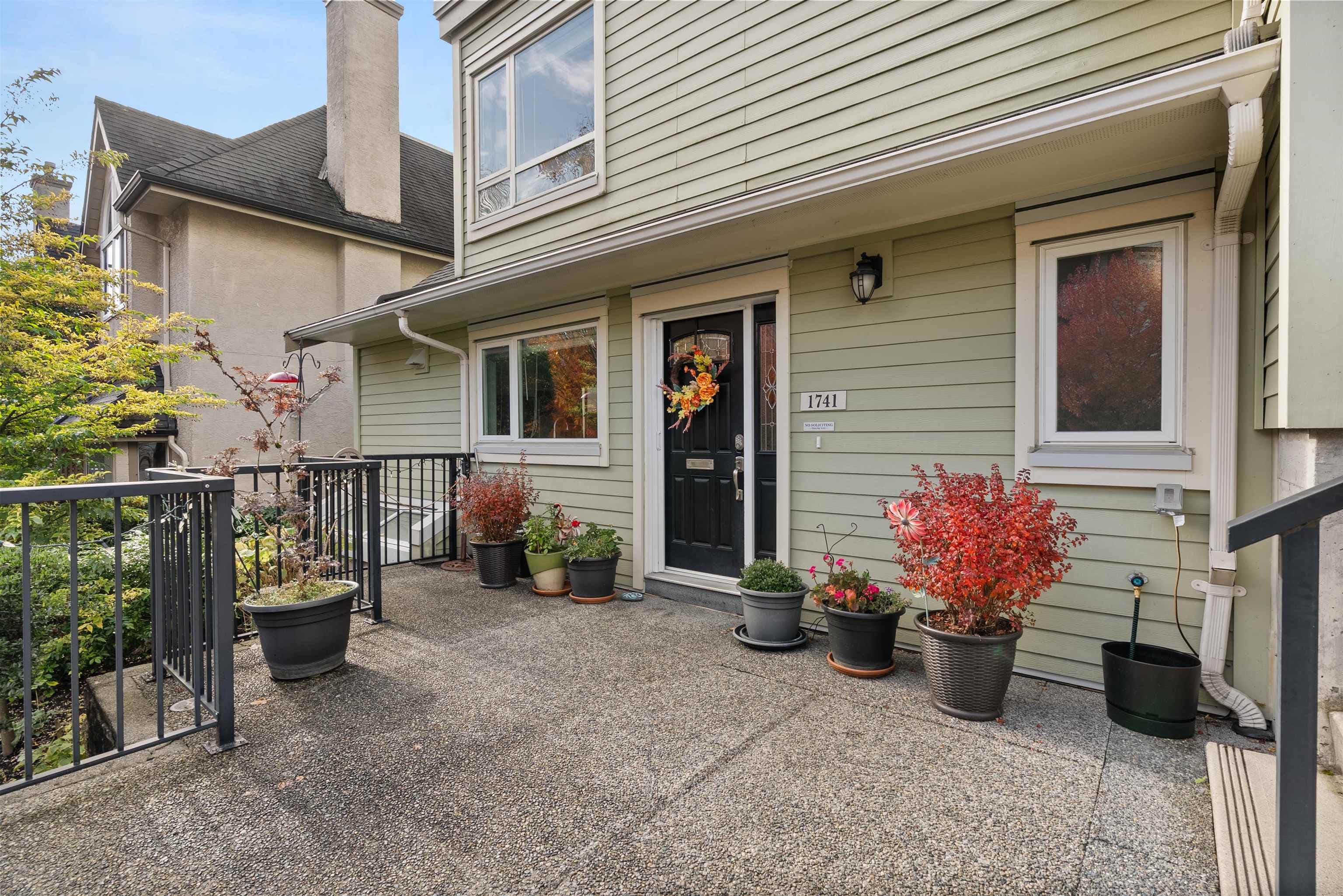 1741 Chesterfield Avenue, North Vancouver, V7M 2N9 — photo 2