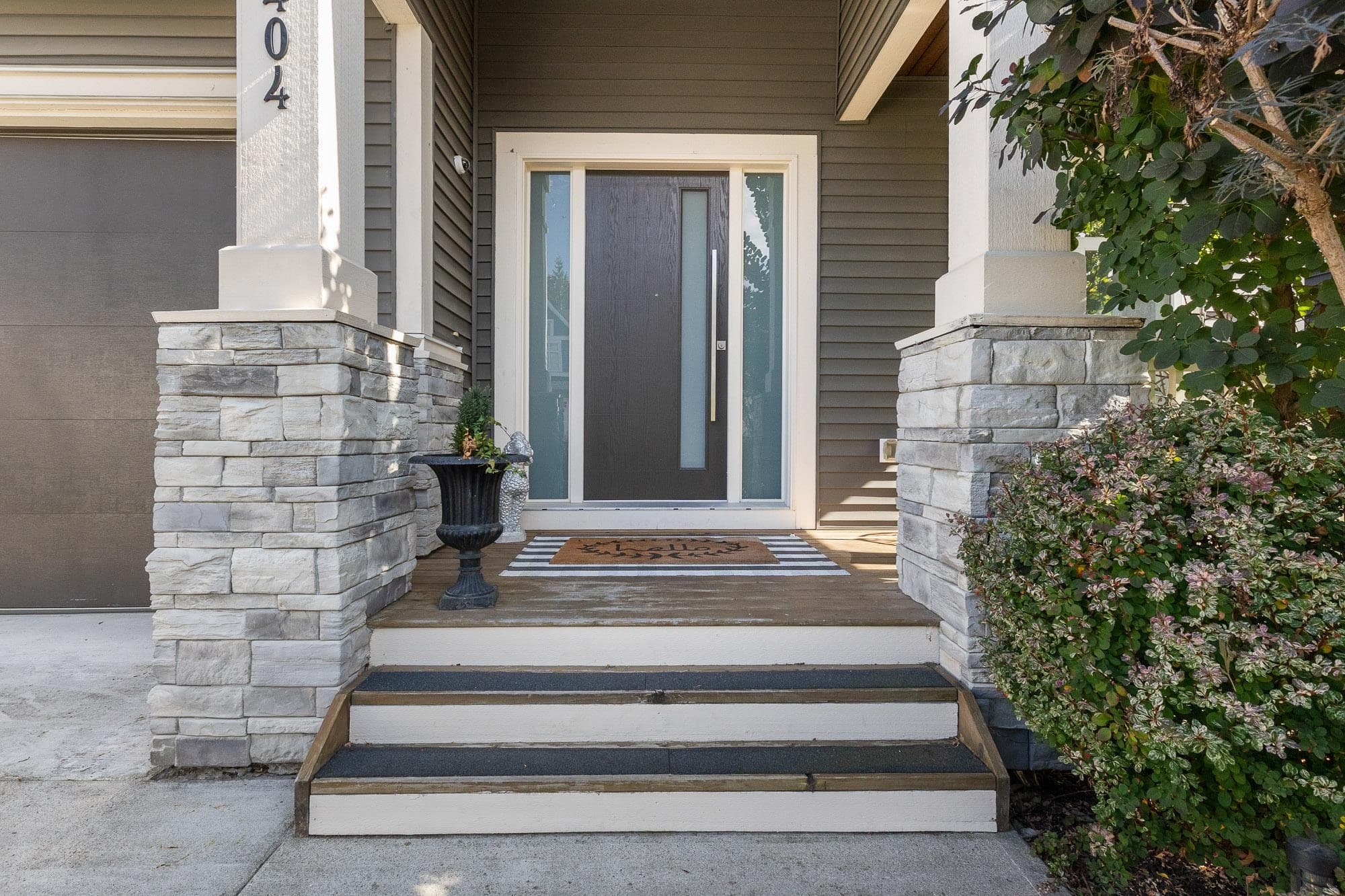 4404 Emily Carr Place, Abbotsford, V3G 0E9 — photo 2
