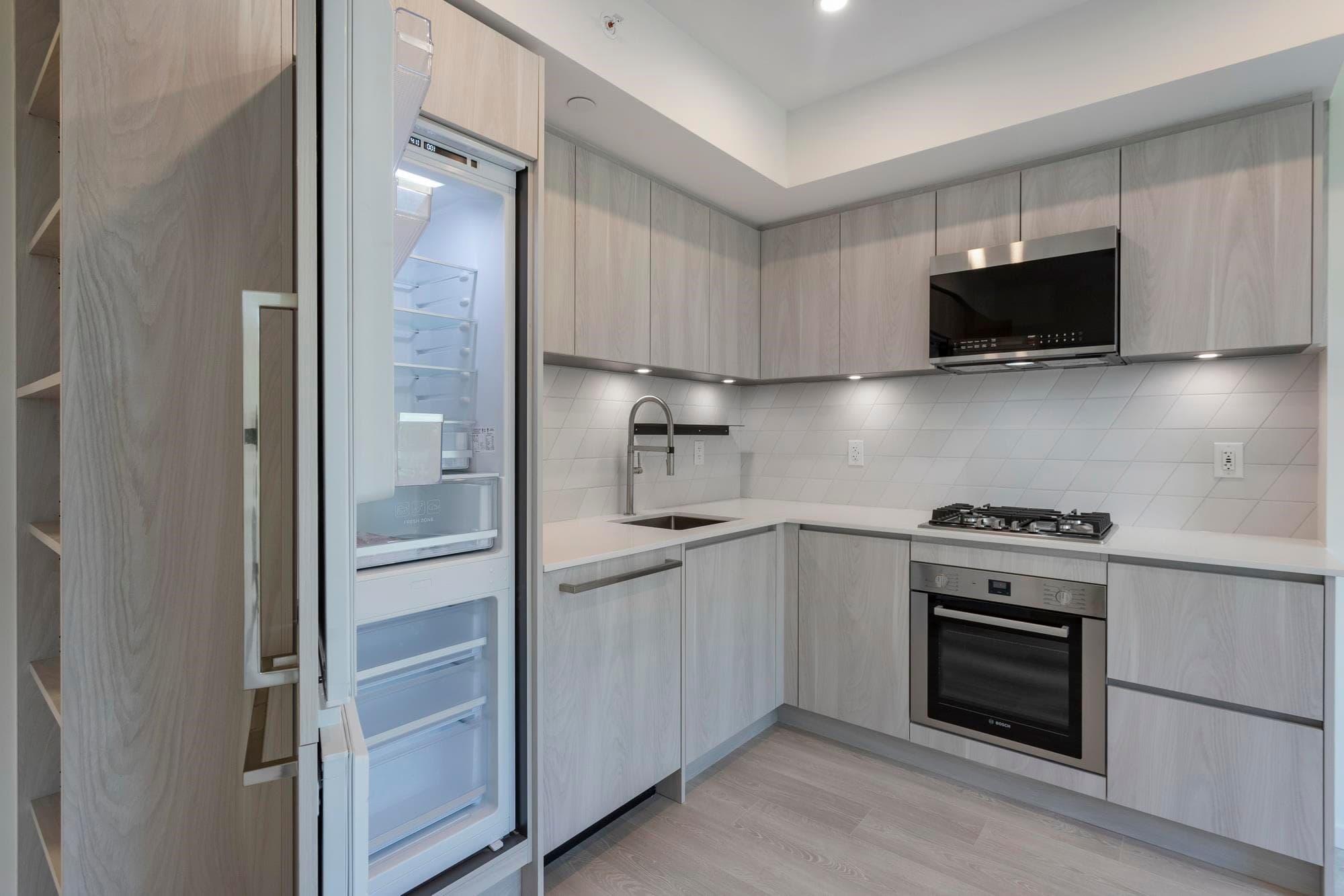 410 - 3264 Vanness Avenue, Vancouver, V5R 4V3 — photo 5