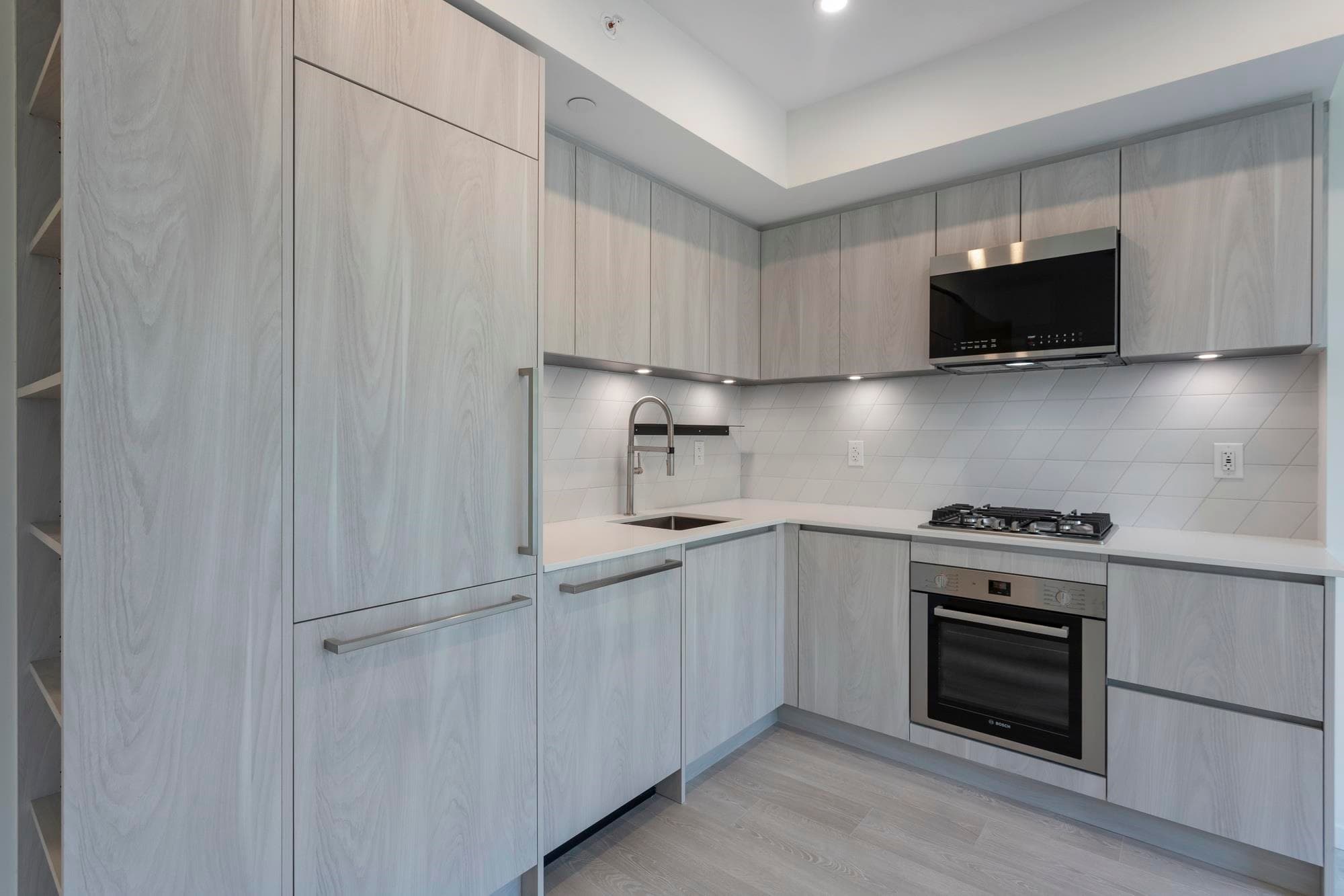 410 - 3264 Vanness Avenue, Vancouver, V5R 4V3 — photo 4