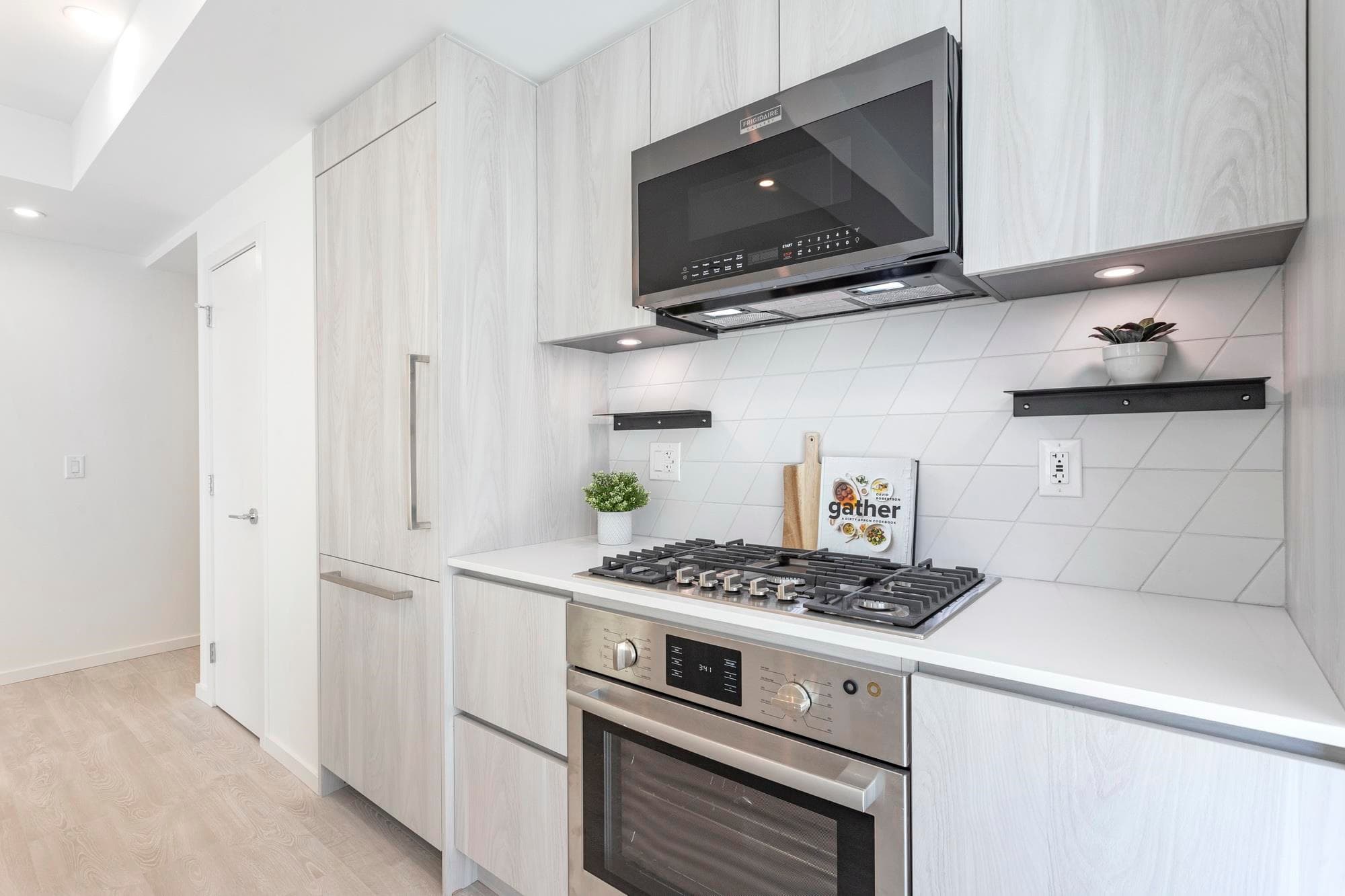 204 - 3264 Vanness Avenue, Vancouver, V5R 4V3 — photo 4