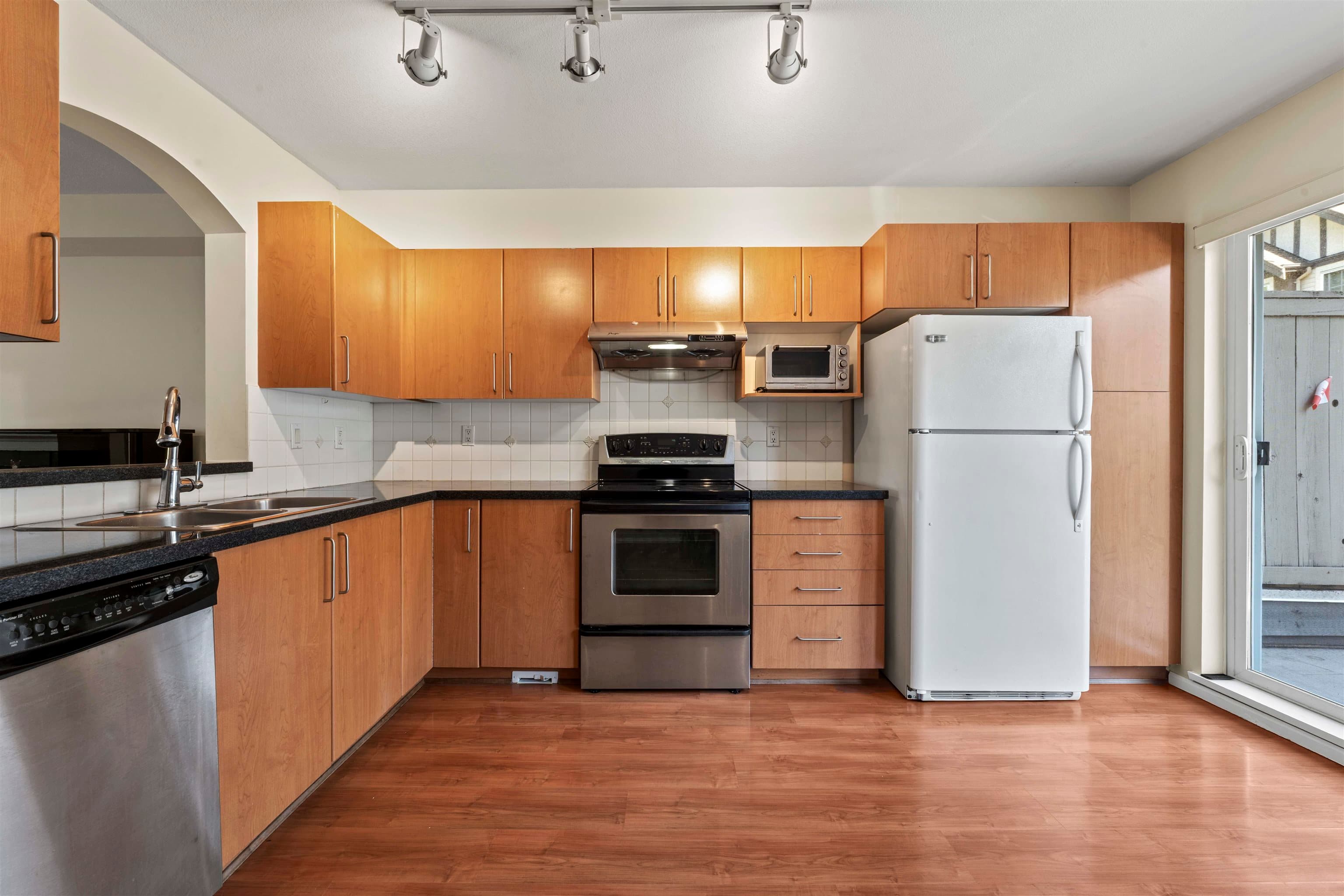 31 - 3368 Morrey Court, Burnaby, V3J 7Y5 — photo 3