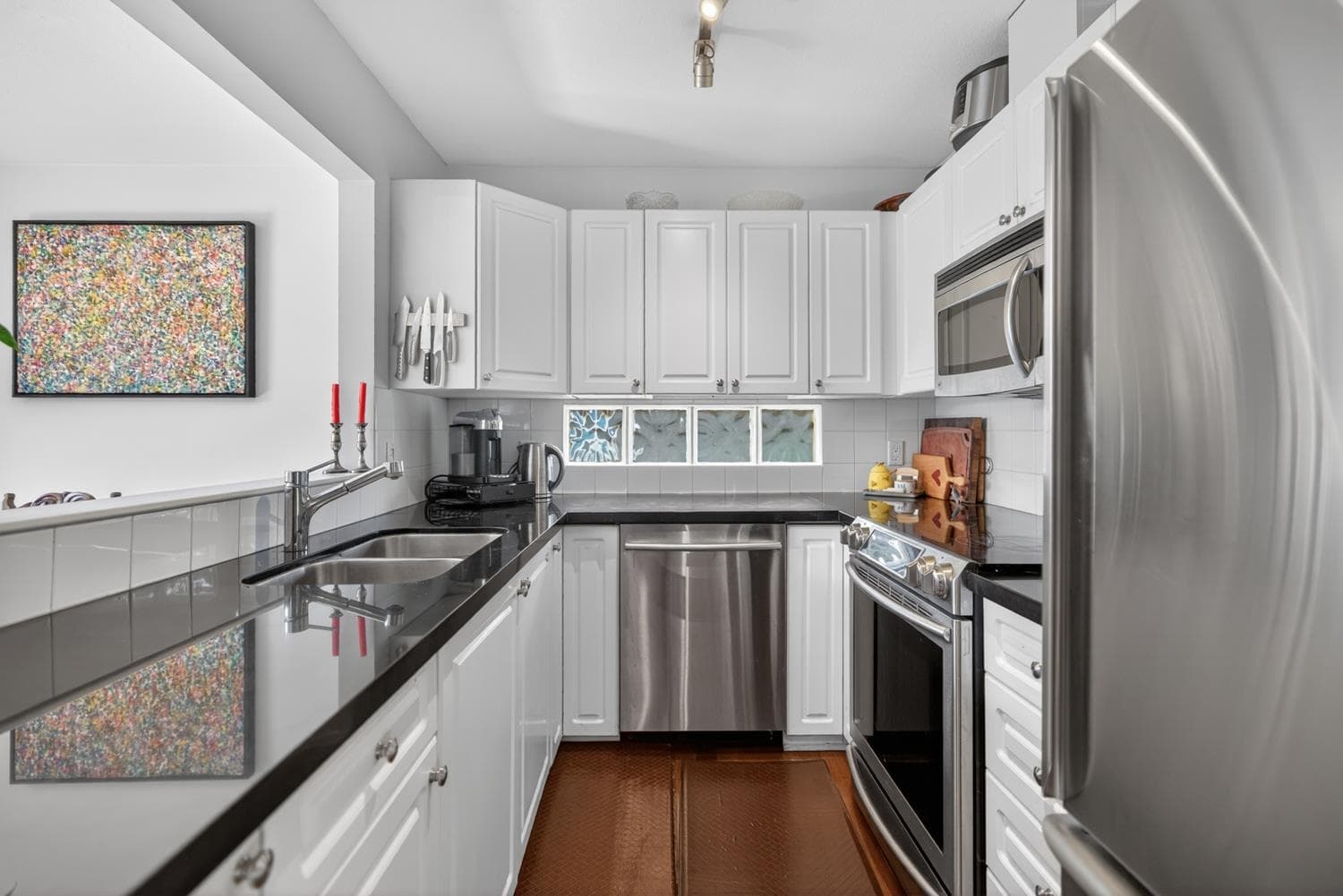 2950 W 8th Avenue, Vancouver, V6K 2C1 — photo 5